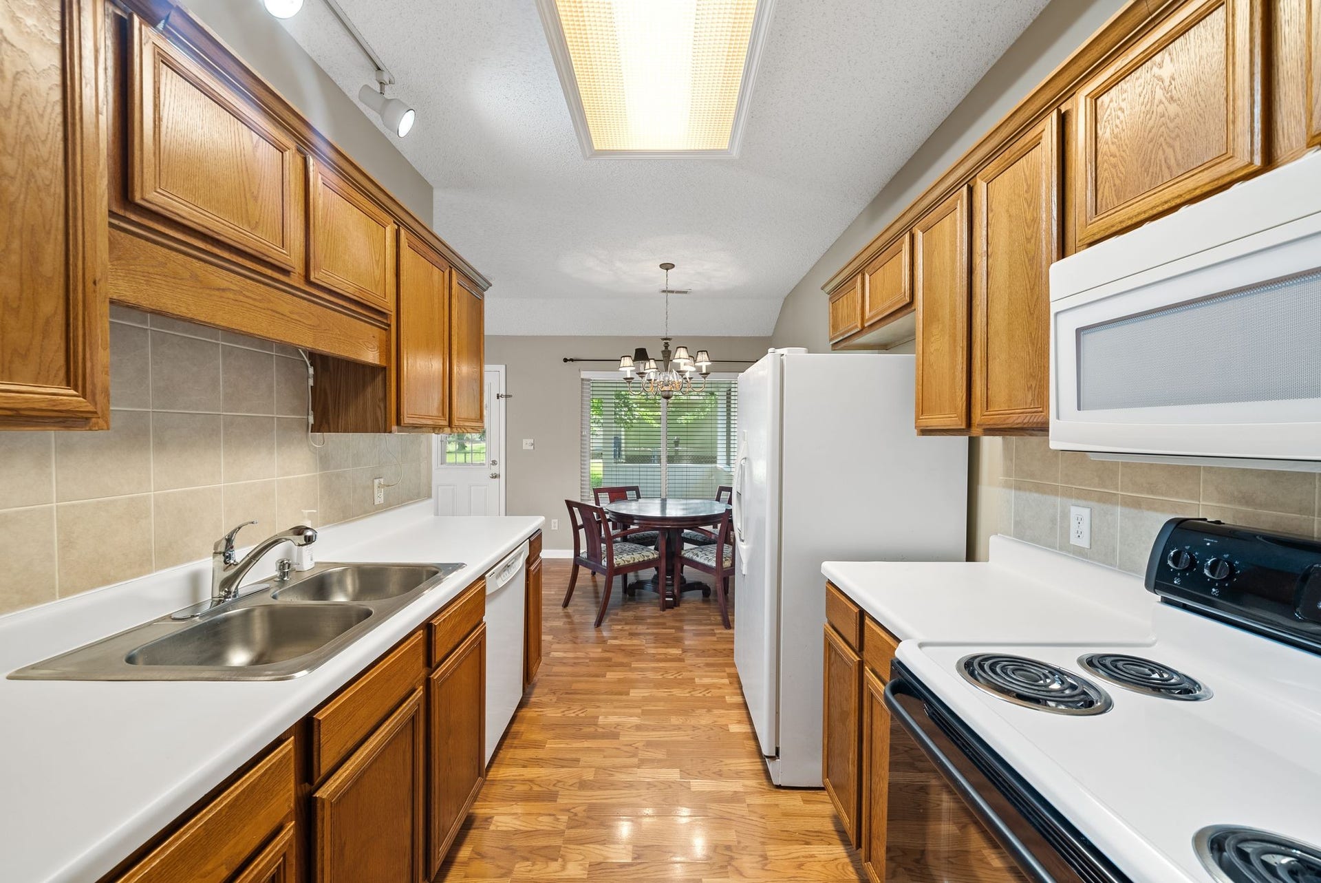 2828 Spring Meade Blvd, Columbia, TN 38401 2828 Spring Meade Blvd, Columbia, TN 38401