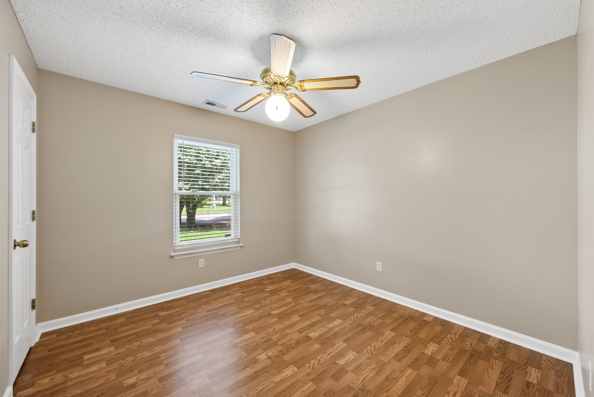 2828 Spring Meade Blvd, Columbia, TN 38401 2828 Spring Meade Blvd, Columbia, TN 38401