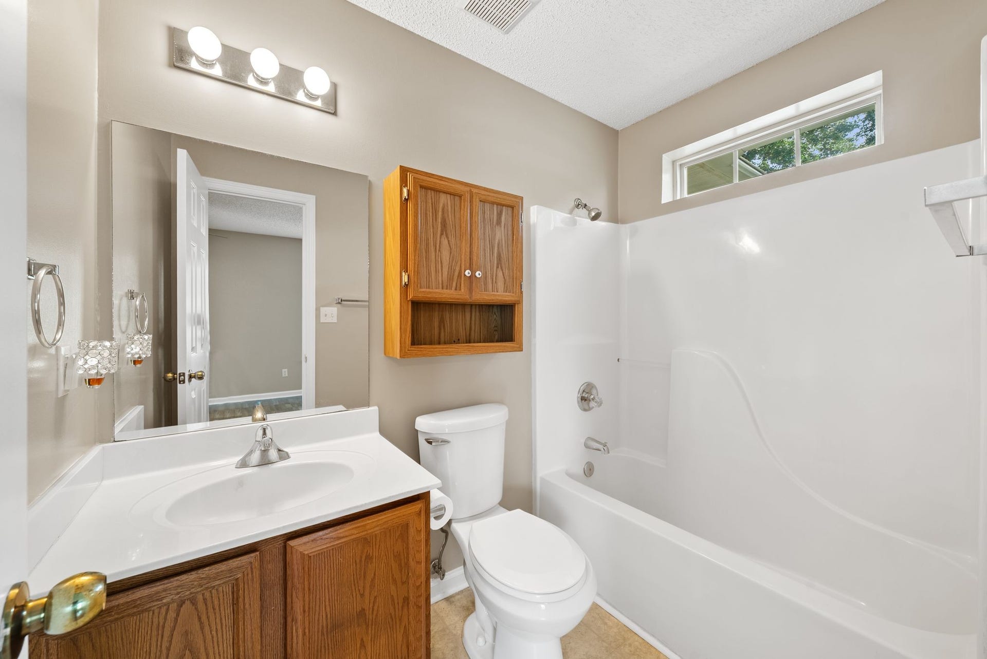 2828 Spring Meade Blvd, Columbia, TN 38401 2828 Spring Meade Blvd, Columbia, TN 38401