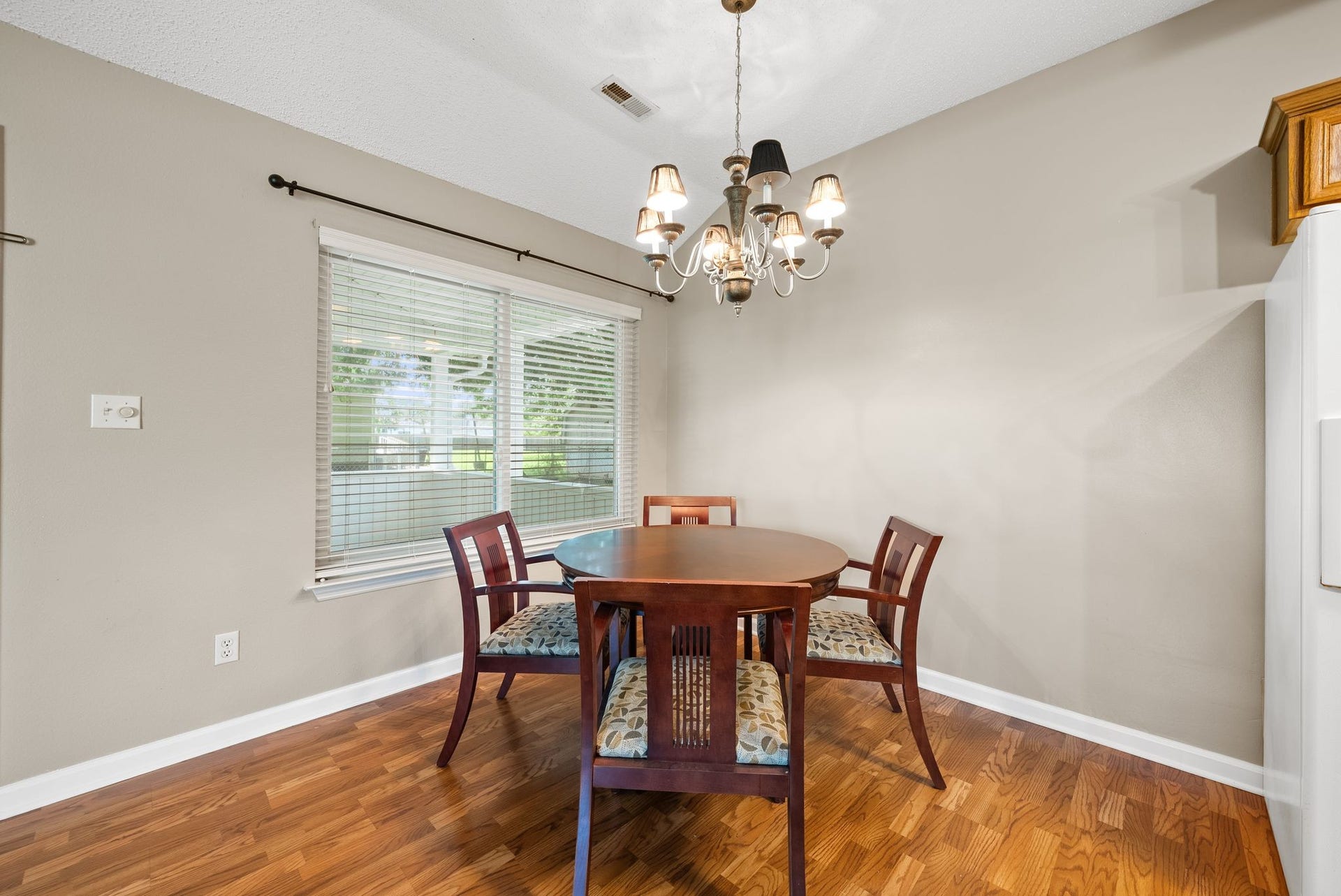 2828 Spring Meade Blvd, Columbia, TN 38401 2828 Spring Meade Blvd, Columbia, TN 38401