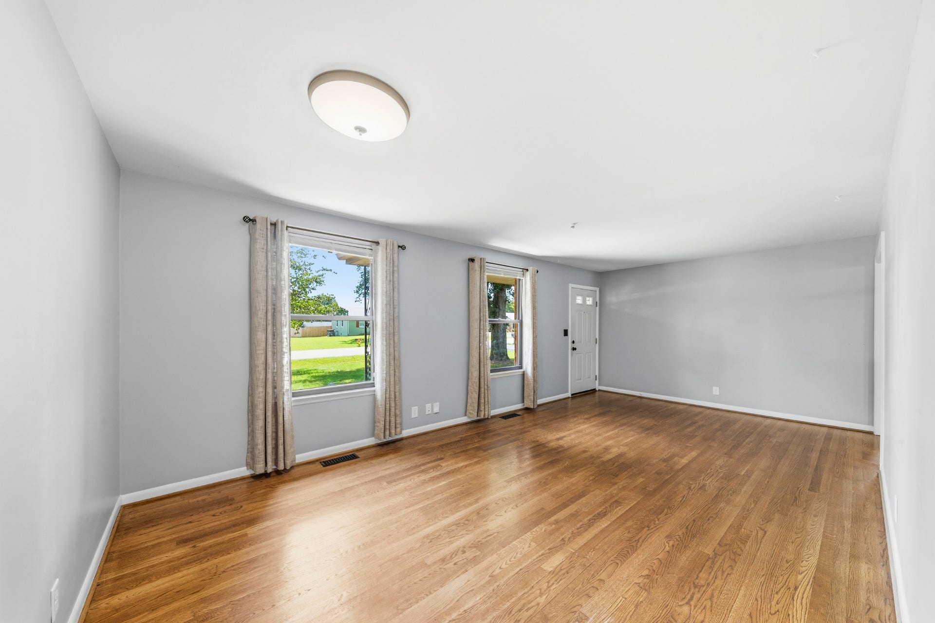 406 Parkview Dr, Columbia, TN 38401 406 Parkview Dr, Columbia, TN 38401