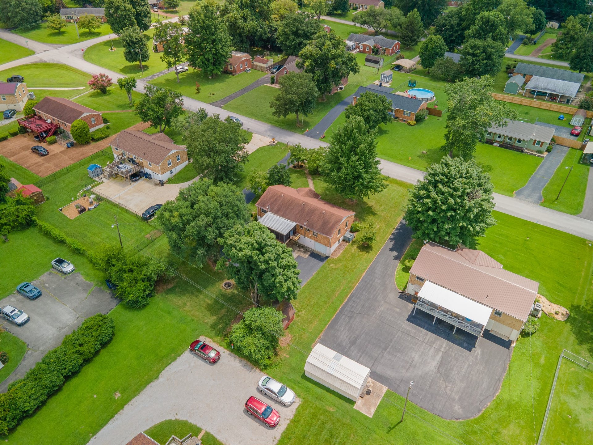 406 Parkview Dr, Columbia, TN 38401 406 Parkview Dr, Columbia, TN 38401