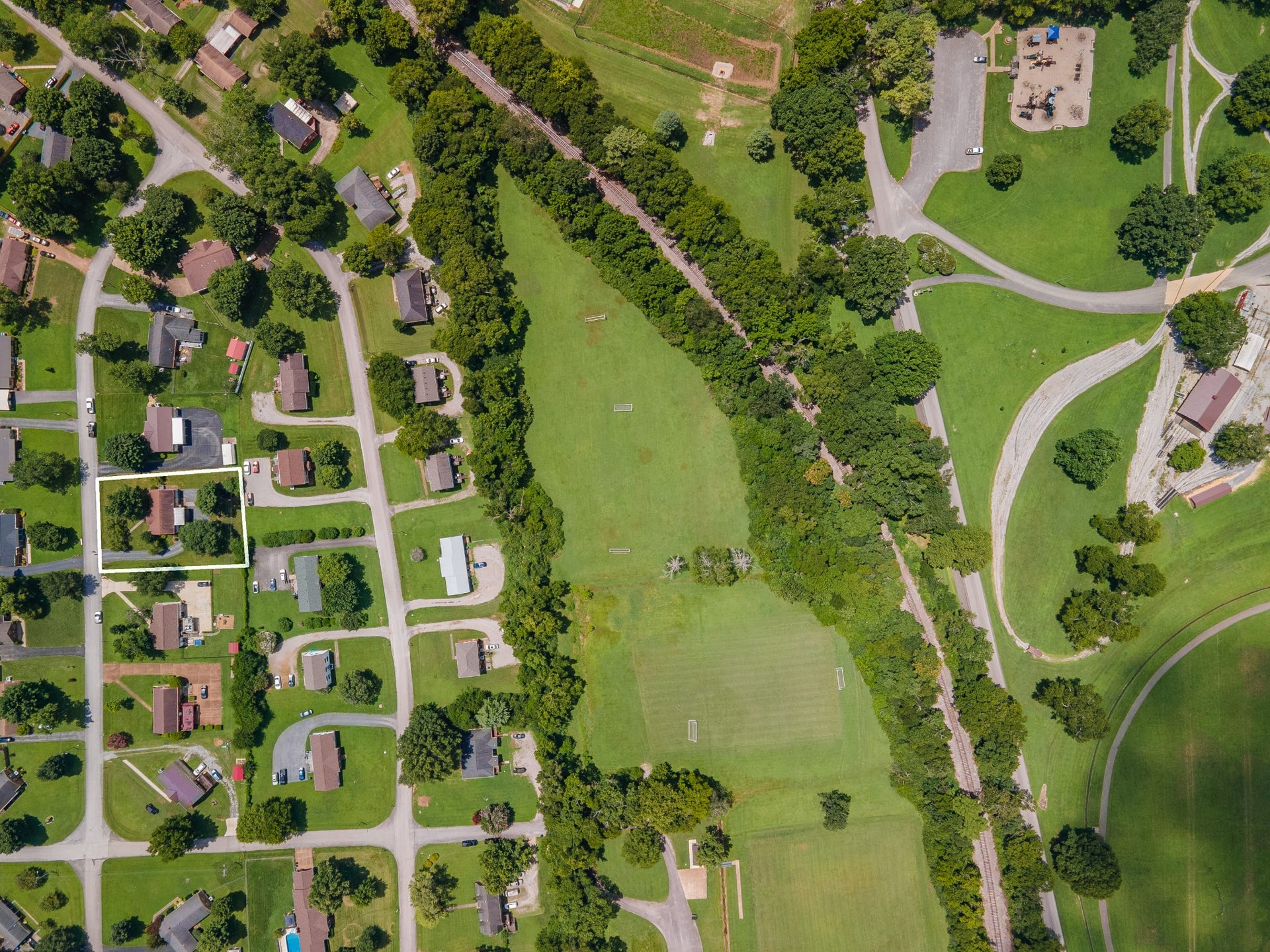 406 Parkview Dr, Columbia, TN 38401 406 Parkview Dr, Columbia, TN 38401