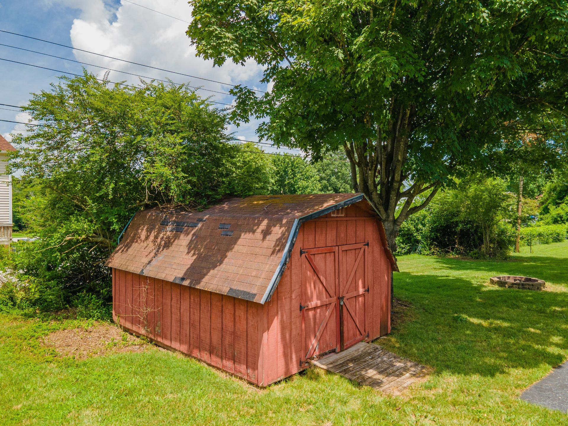 406 Parkview Dr, Columbia, TN 38401 406 Parkview Dr, Columbia, TN 38401