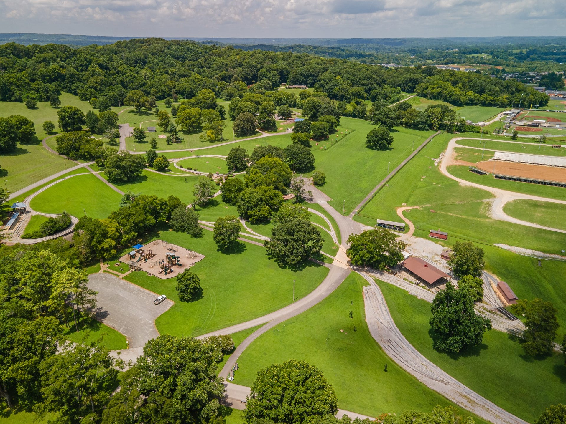 406 Parkview Dr, Columbia, TN 38401 406 Parkview Dr, Columbia, TN 38401