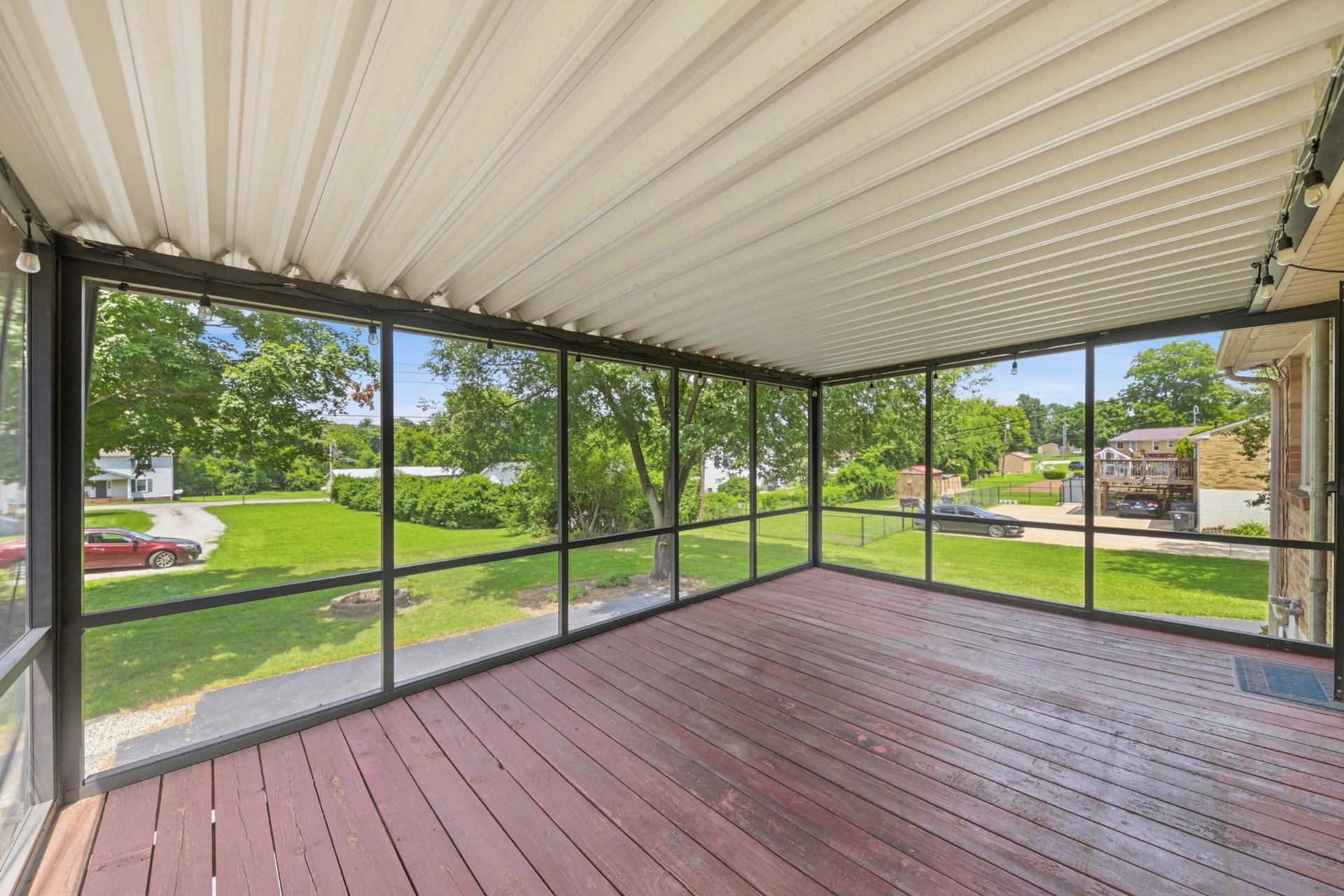 406 Parkview Dr, Columbia, TN 38401 406 Parkview Dr, Columbia, TN 38401