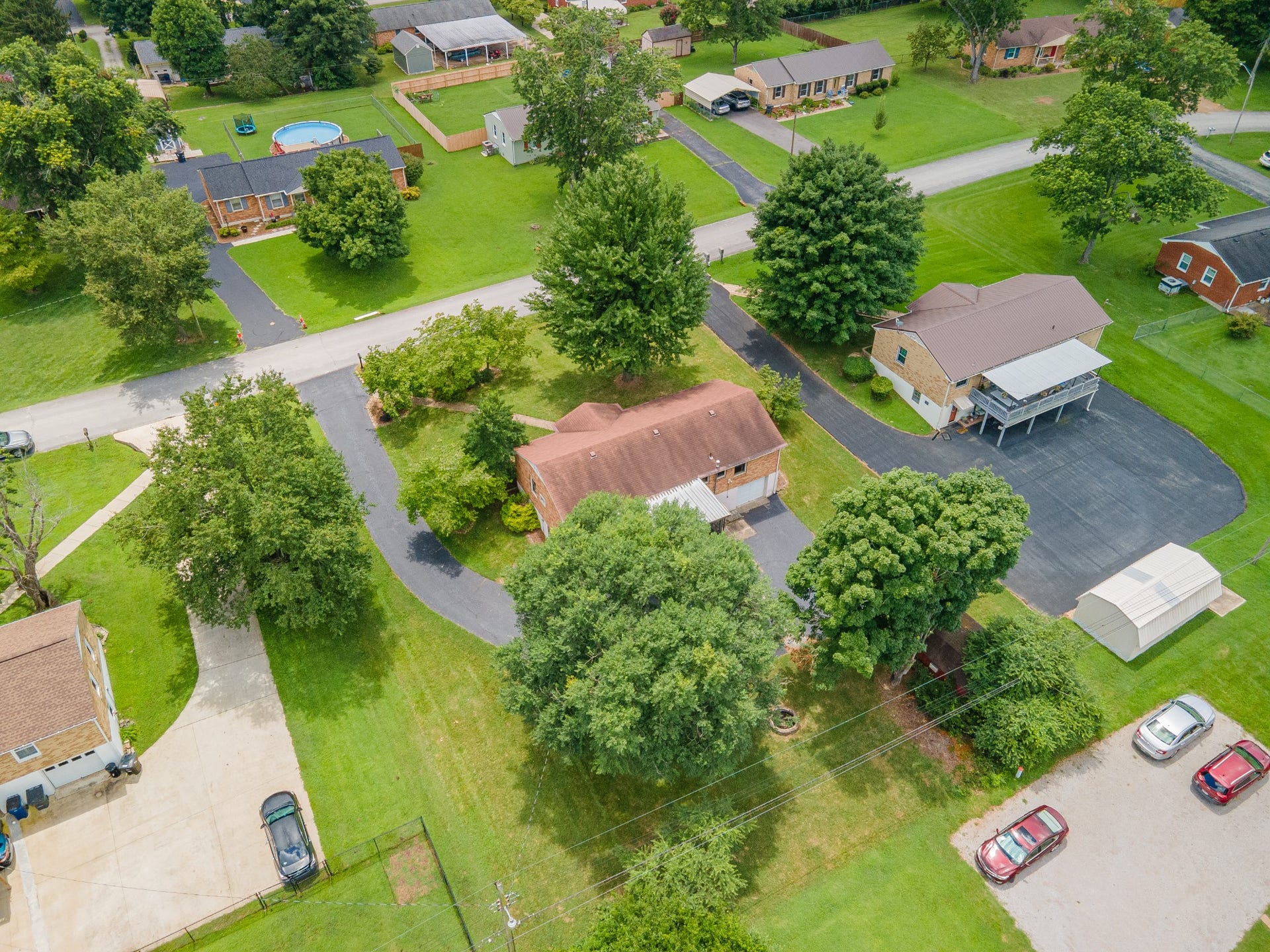 406 Parkview Dr, Columbia, TN 38401 406 Parkview Dr, Columbia, TN 38401
