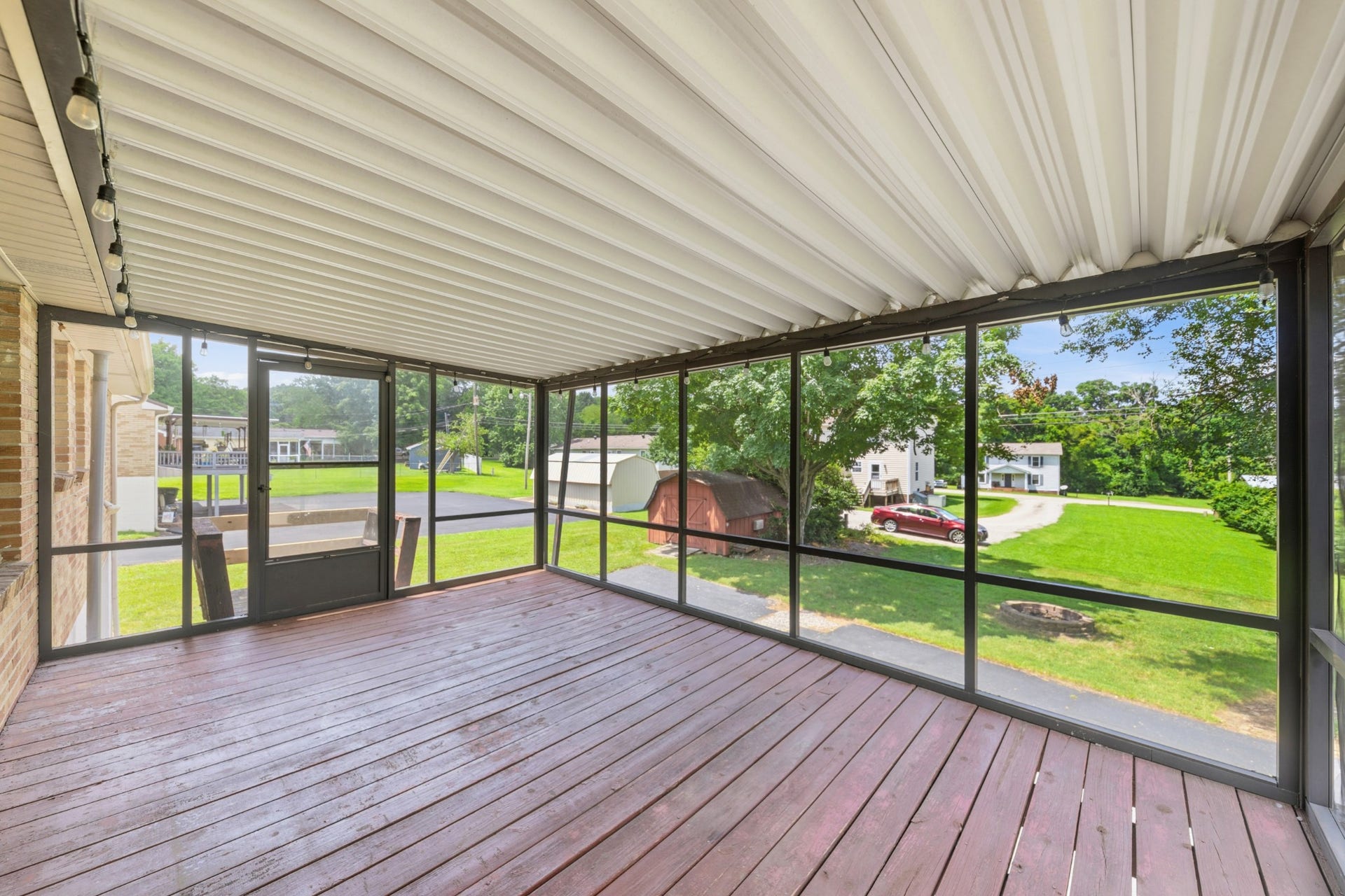 406 Parkview Dr, Columbia, TN 38401 406 Parkview Dr, Columbia, TN 38401
