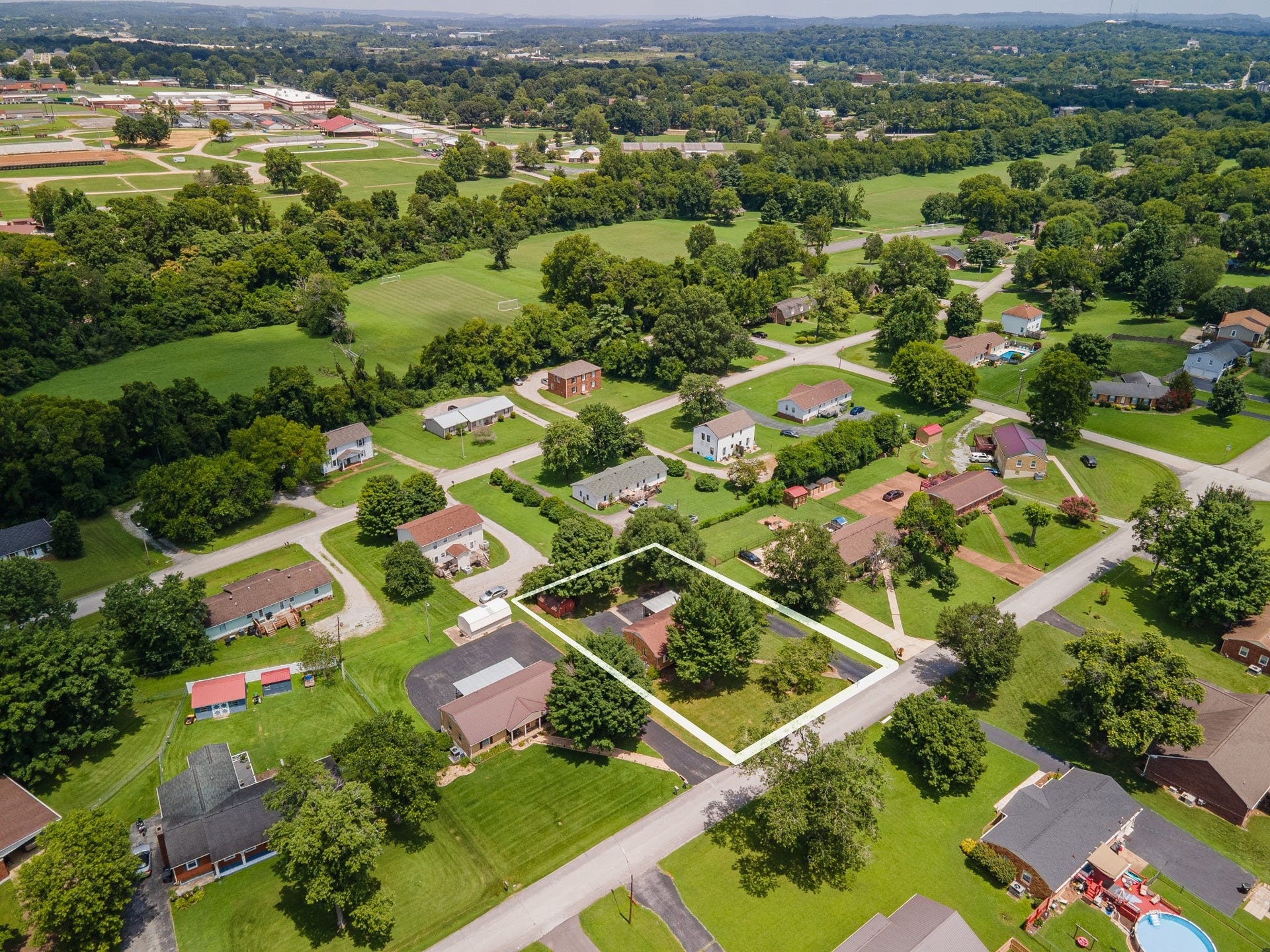 406 Parkview Dr, Columbia, TN 38401 406 Parkview Dr, Columbia, TN 38401