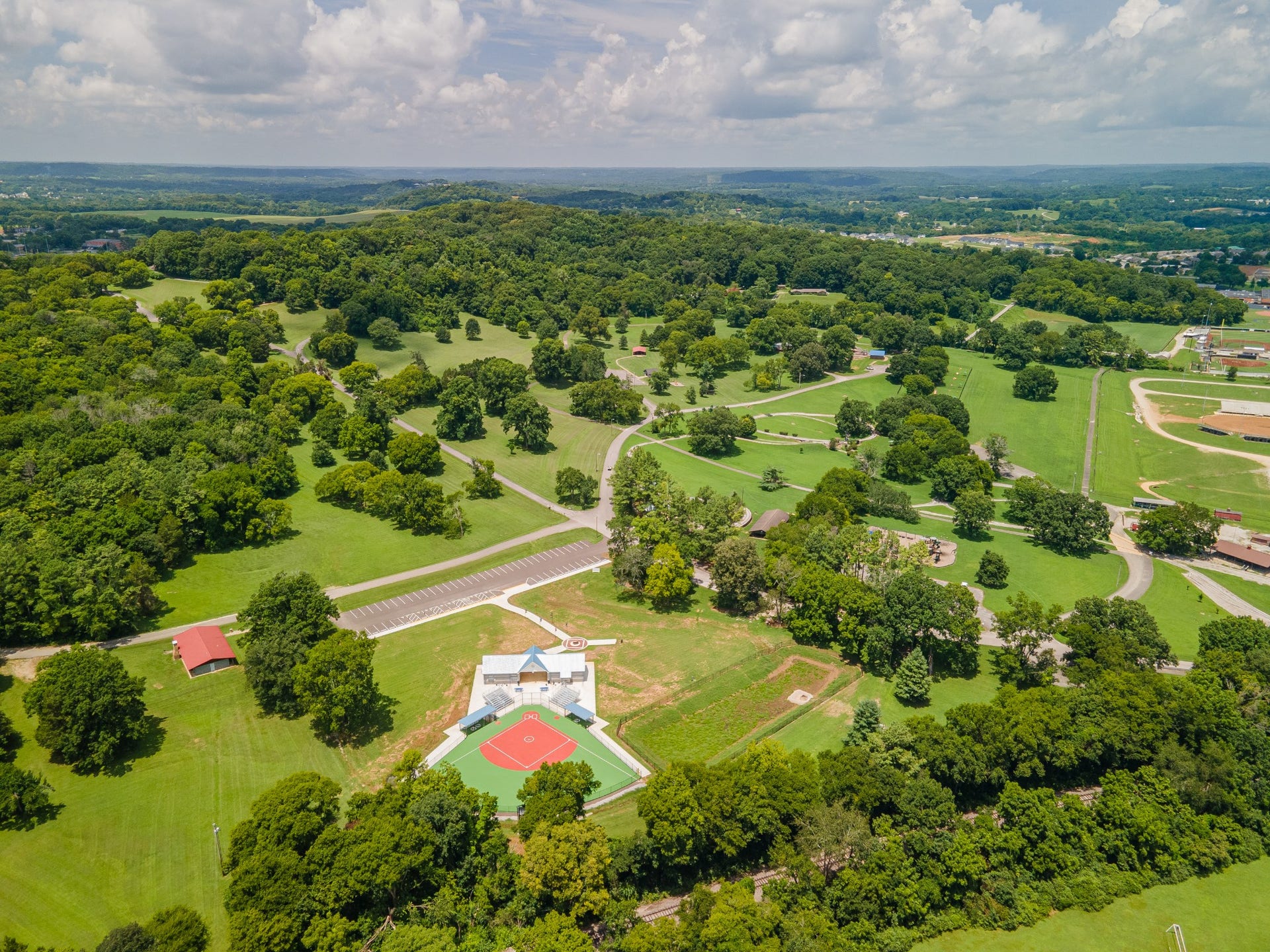 406 Parkview Dr, Columbia, TN 38401 406 Parkview Dr, Columbia, TN 38401