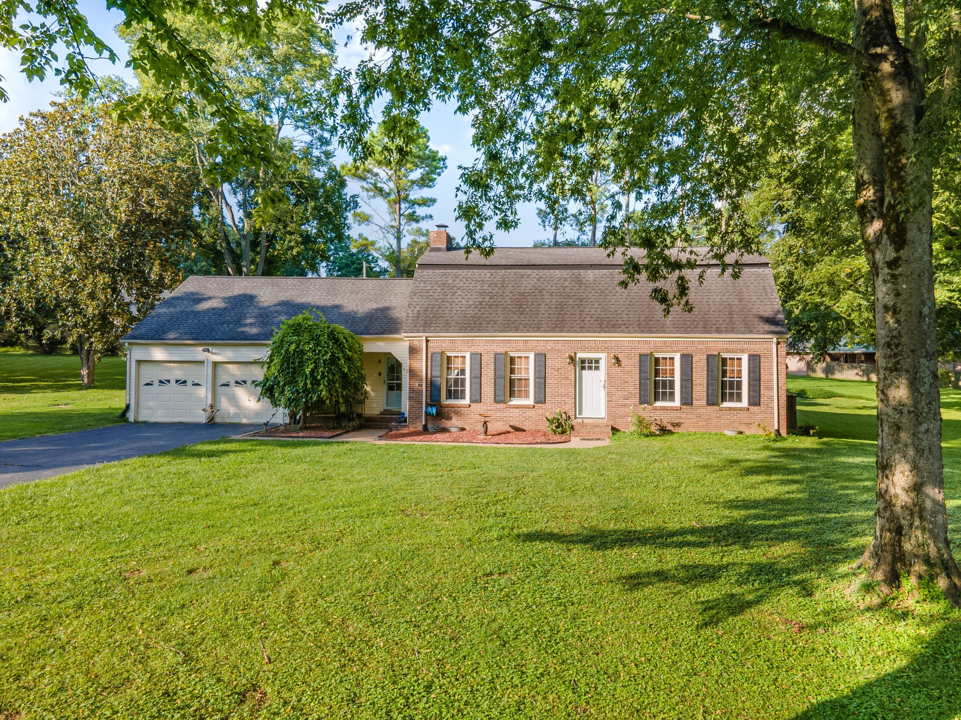 105 Cayce Valley Dr, Columbia, TN 38401 105 Cayce Valley Dr, Columbia, TN 38401