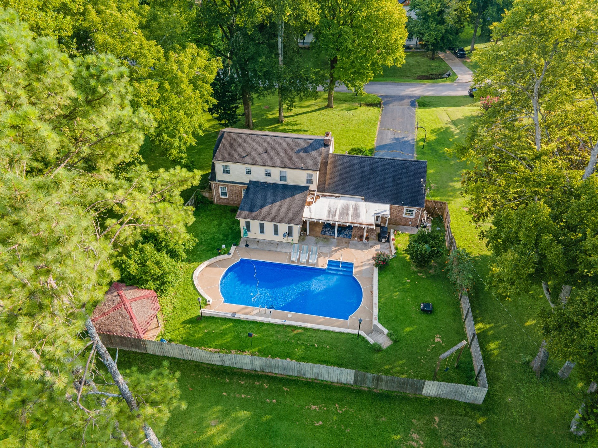 105 Cayce Valley Dr, Columbia, TN 38401 105 Cayce Valley Dr, Columbia, TN 38401