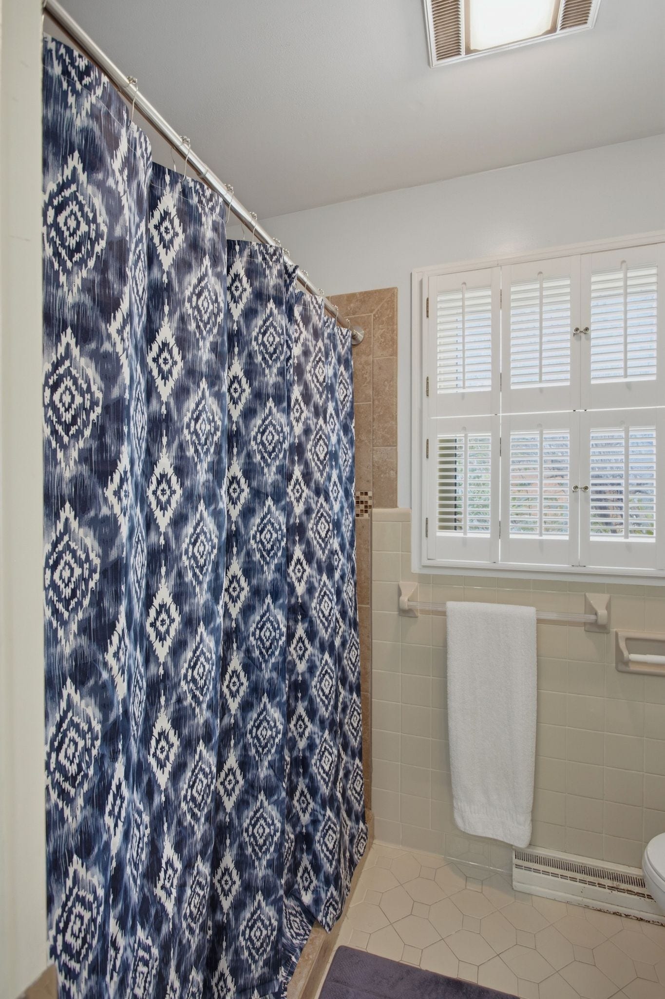 1004 Hillcrest Ave, Columbia, TN 38401 1004 Hillcrest Ave, Columbia, TN 38401