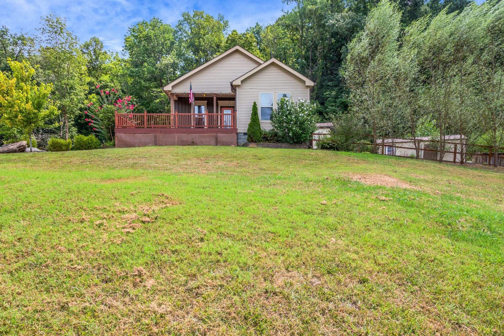 2071 Preacher Holt Rd, Mount Pleasant, TN 38474 2071 Preacher Holt Rd, Mount Pleasant, TN 38474