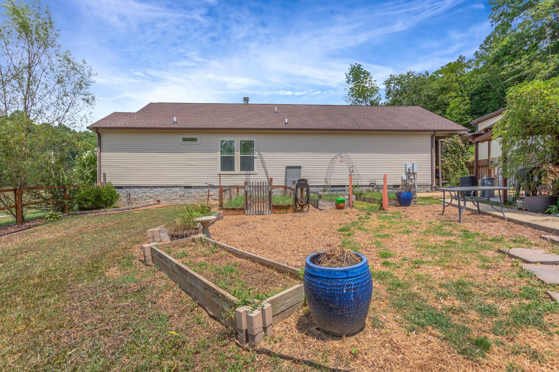 2071 Preacher Holt Rd, Mount Pleasant, TN 38474 2071 Preacher Holt Rd, Mount Pleasant, TN 38474