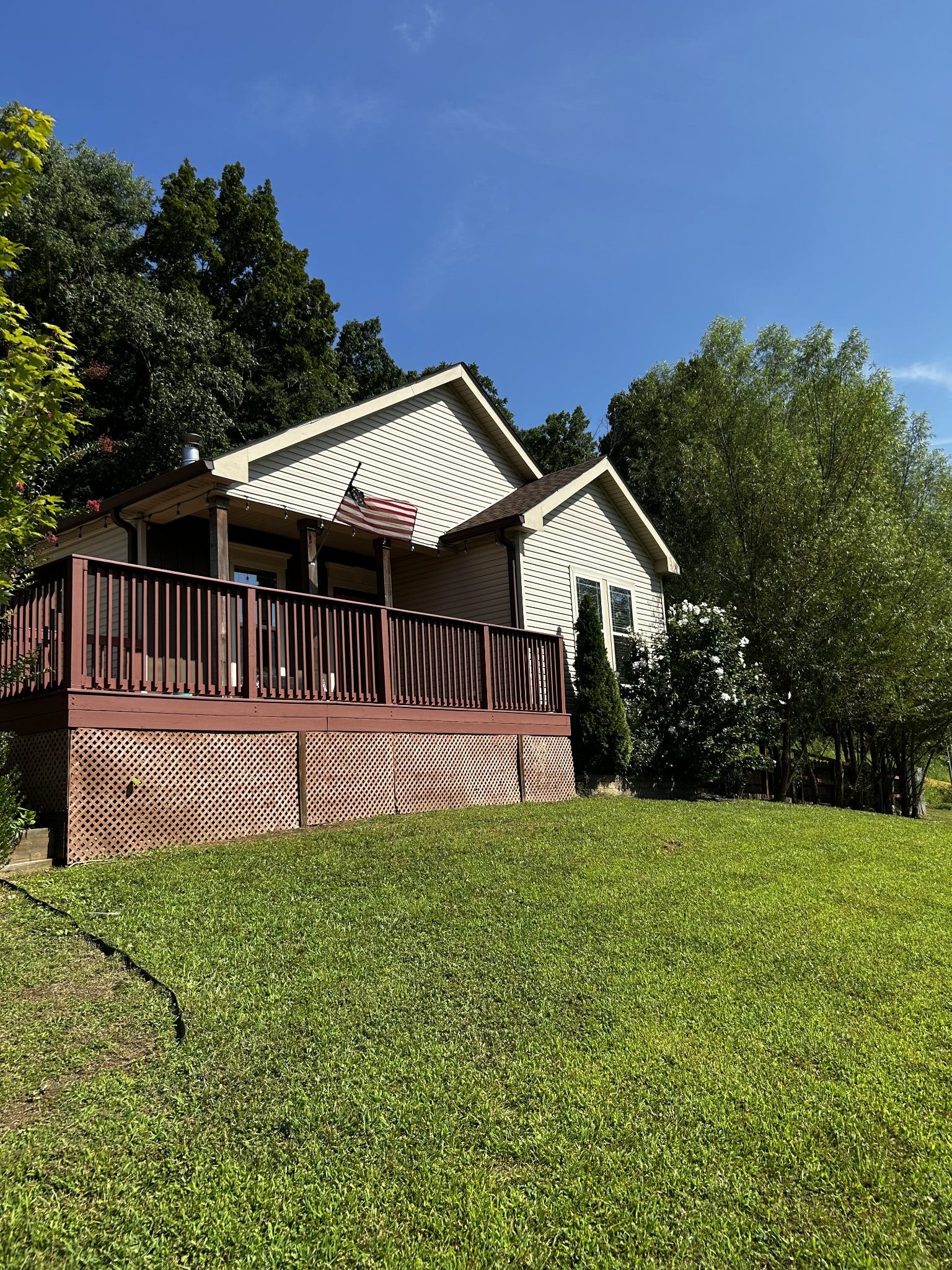 2071 Preacher Holt Rd, Mount Pleasant, TN 38474 2071 Preacher Holt Rd, Mount Pleasant, TN 38474