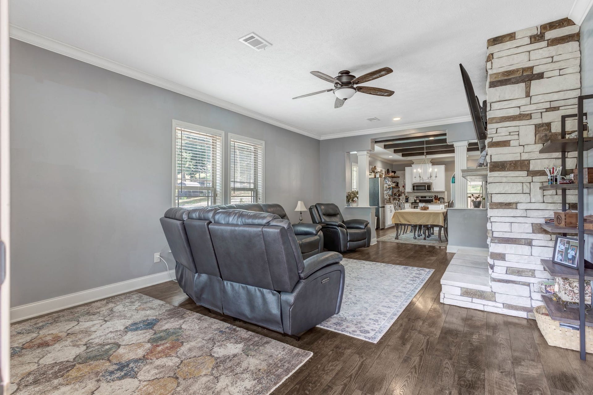 2071 Preacher Holt Rd, Mount Pleasant, TN 38474 2071 Preacher Holt Rd, Mount Pleasant, TN 38474