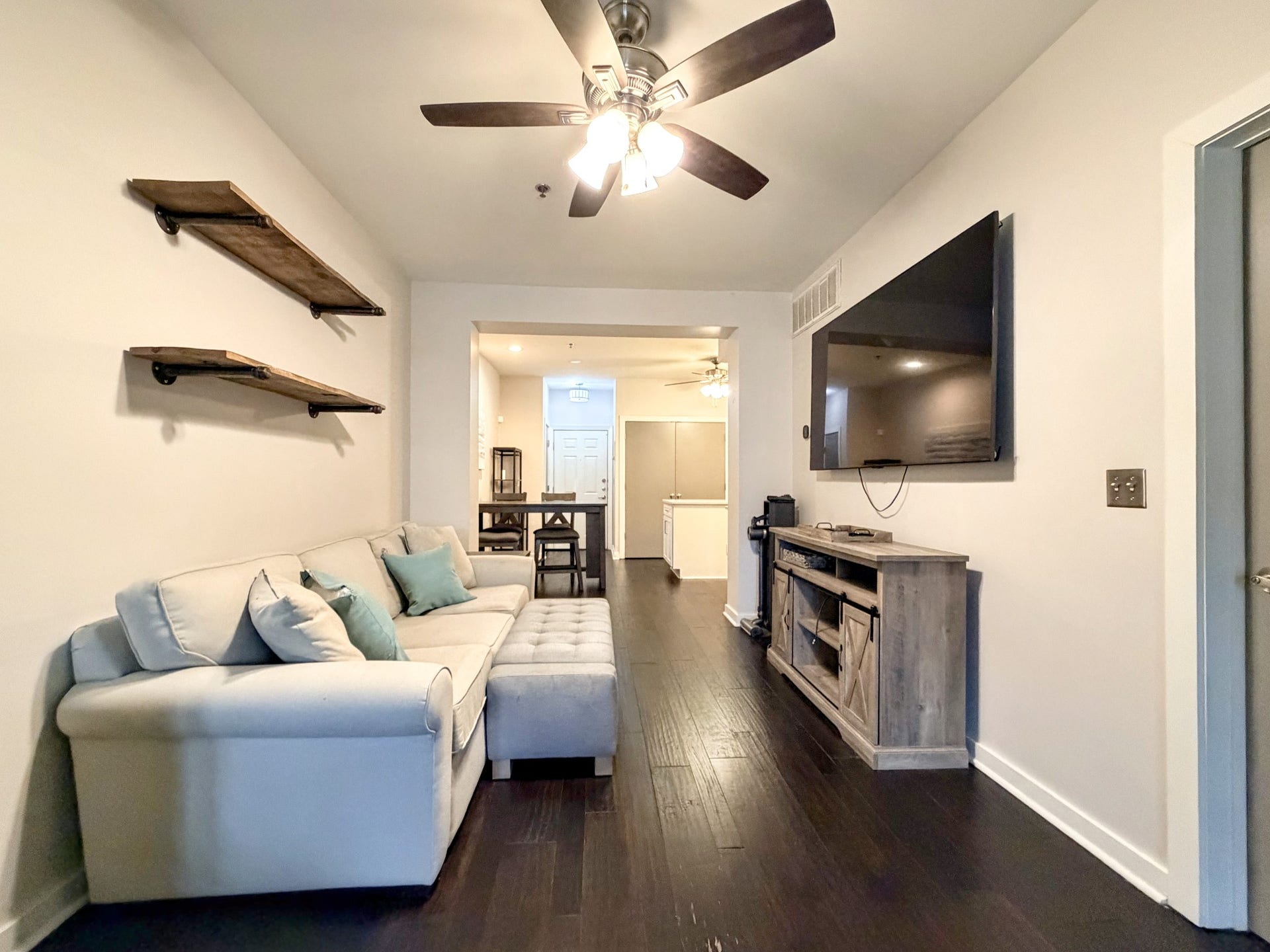 1803 Broadway, #125, Nashville, TN 37203