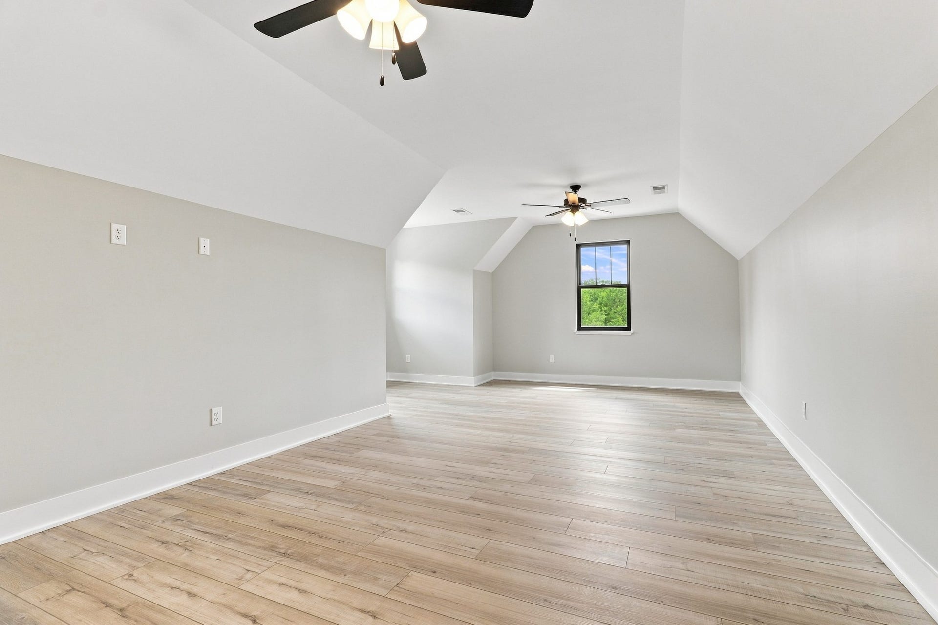 4138 Yeargan Rd, Murfreesboro, TN 37128 4138 Yeargan Rd, Murfreesboro, TN 37128