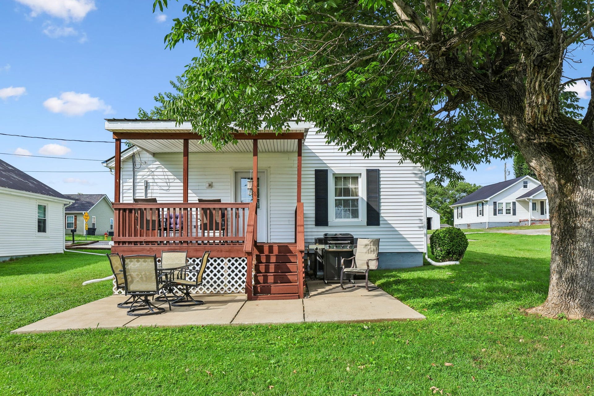 927 Trail St, Woodbury, TN 37190 927 Trail St, Woodbury, TN 37190