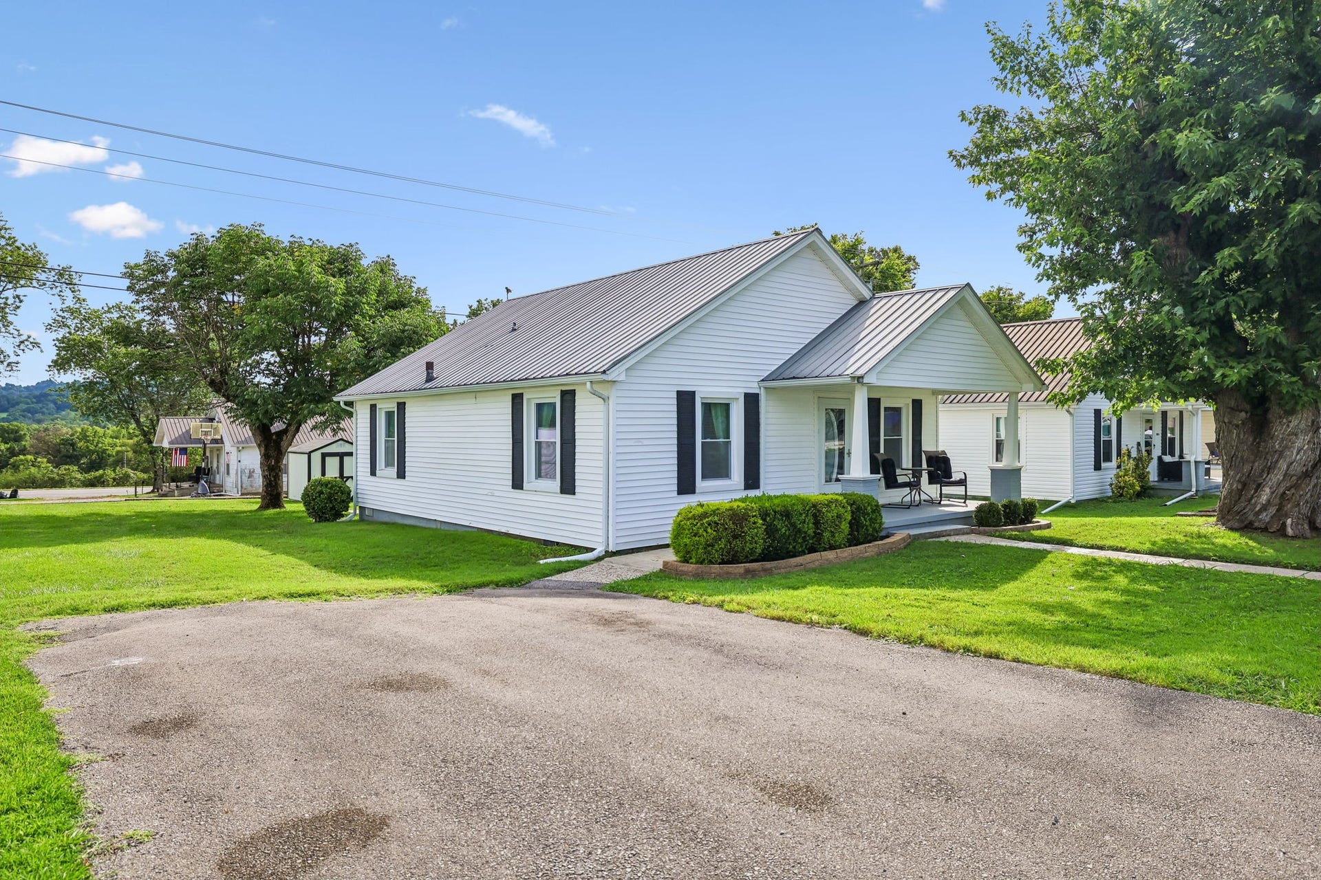 927 Trail St, Woodbury, TN 37190 927 Trail St, Woodbury, TN 37190
