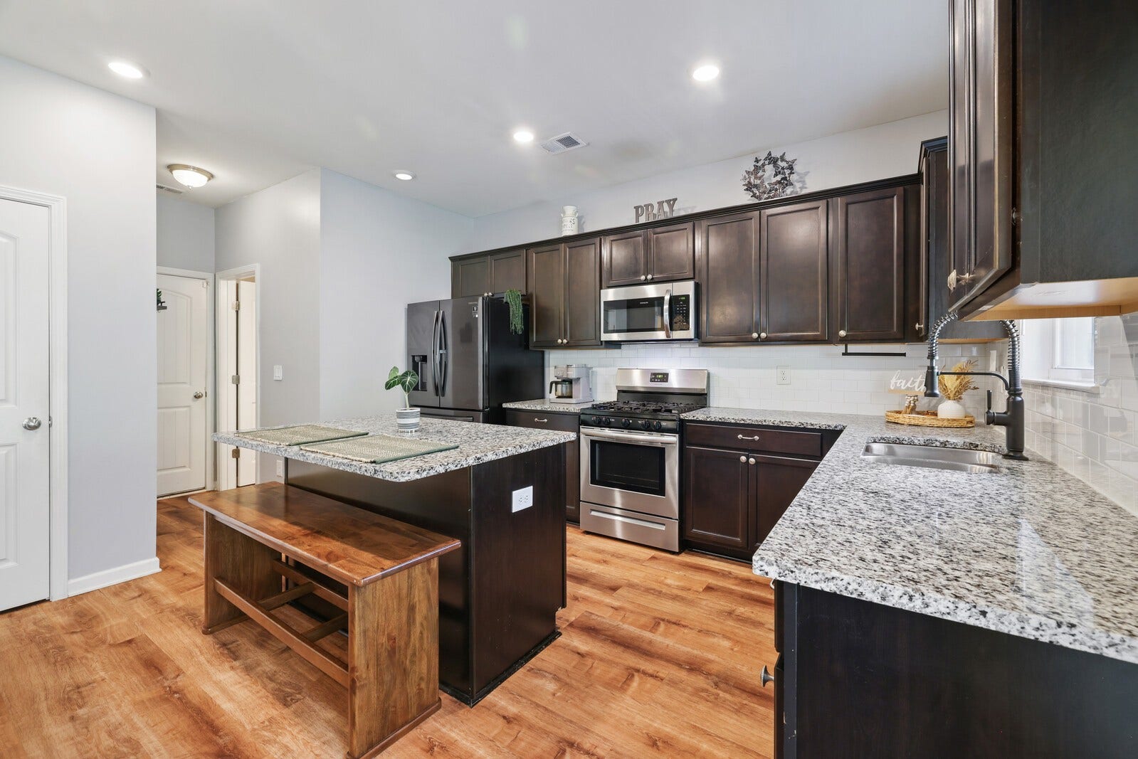 541 Burchell Ln, Columbia, TN 38401 541 Burchell Ln, Columbia, TN 38401