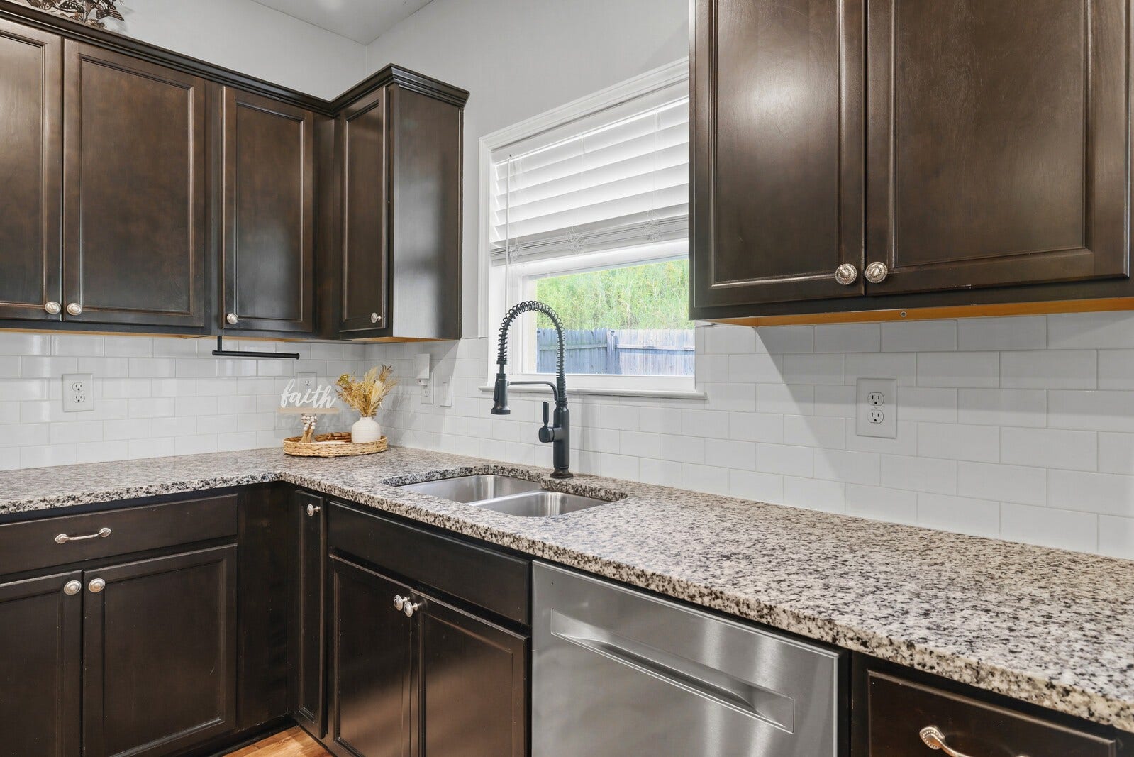 541 Burchell Ln, Columbia, TN 38401 541 Burchell Ln, Columbia, TN 38401