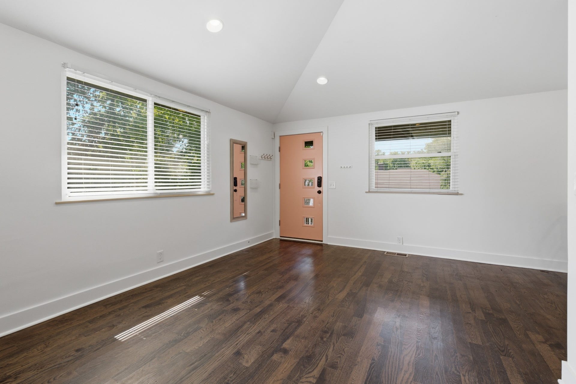 1147 Cahal Ave, Nashville, TN 37206