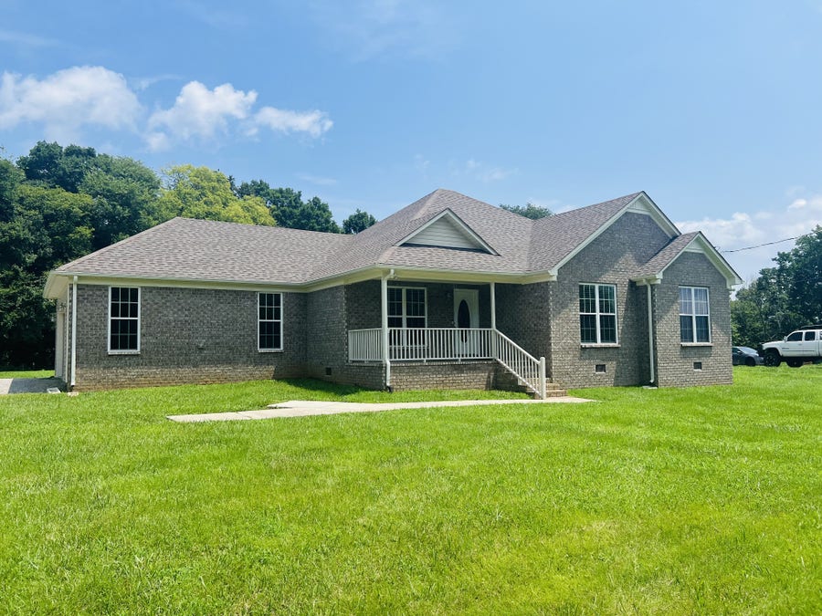 Property photo for 2247 Franklin Hayes Rd, Pulaski, TN