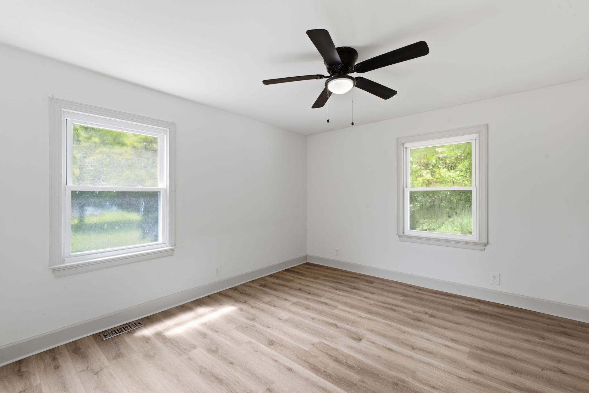 5373 Blackman Rd, Murfreesboro, TN 37129 5373 Blackman Rd, Murfreesboro, TN 37129