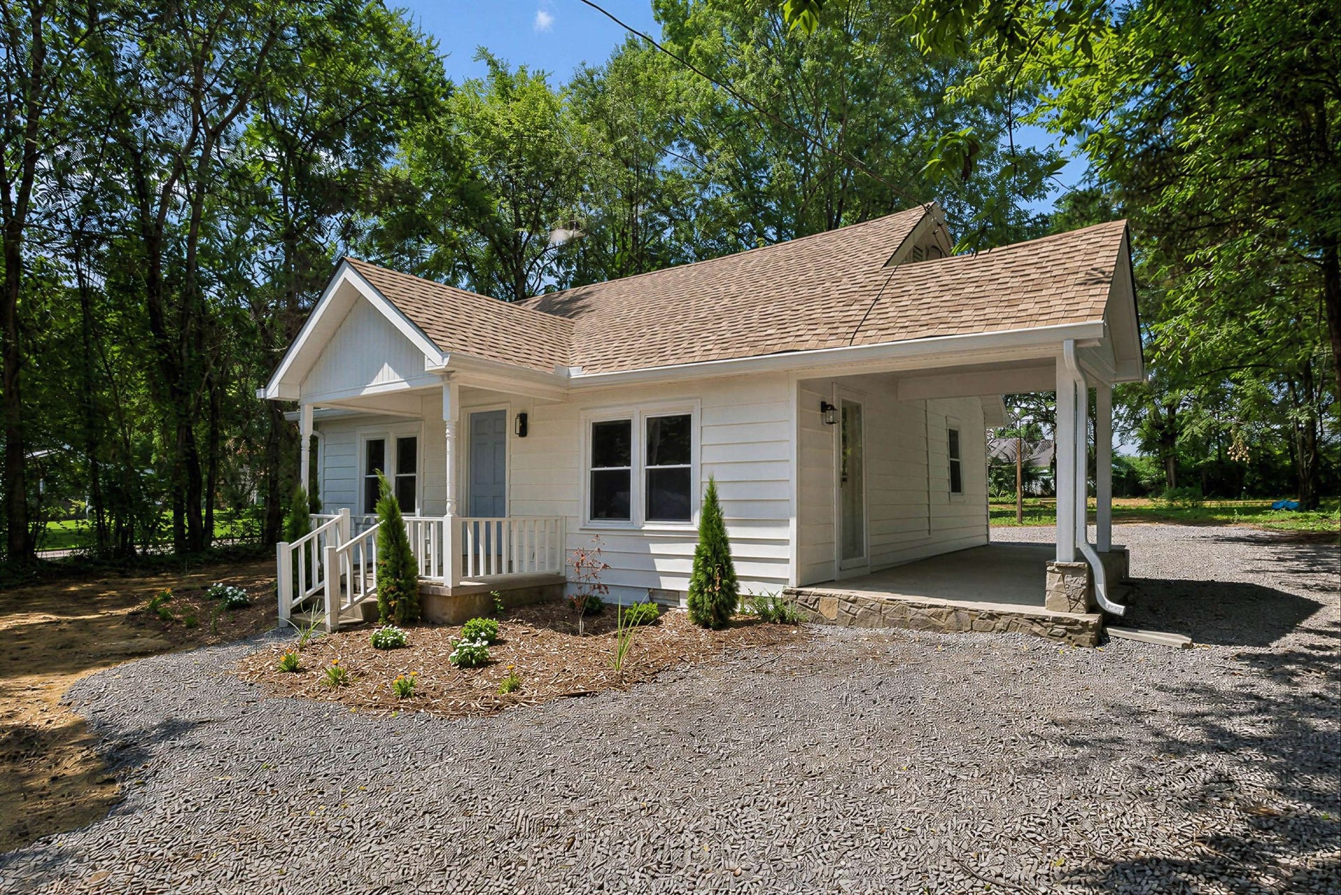 3701 Travis Ct, Murfreesboro, TN 37130 Fresh paint and landscaping