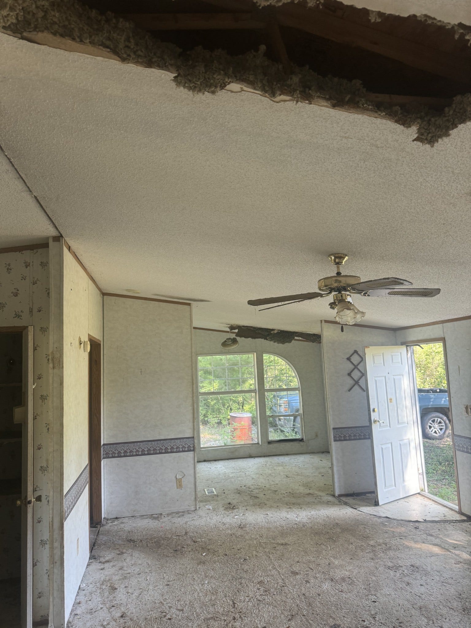 5375 Reynolds Rd, Columbia, TN 38401 5375 Reynolds Rd, Columbia, TN 38401