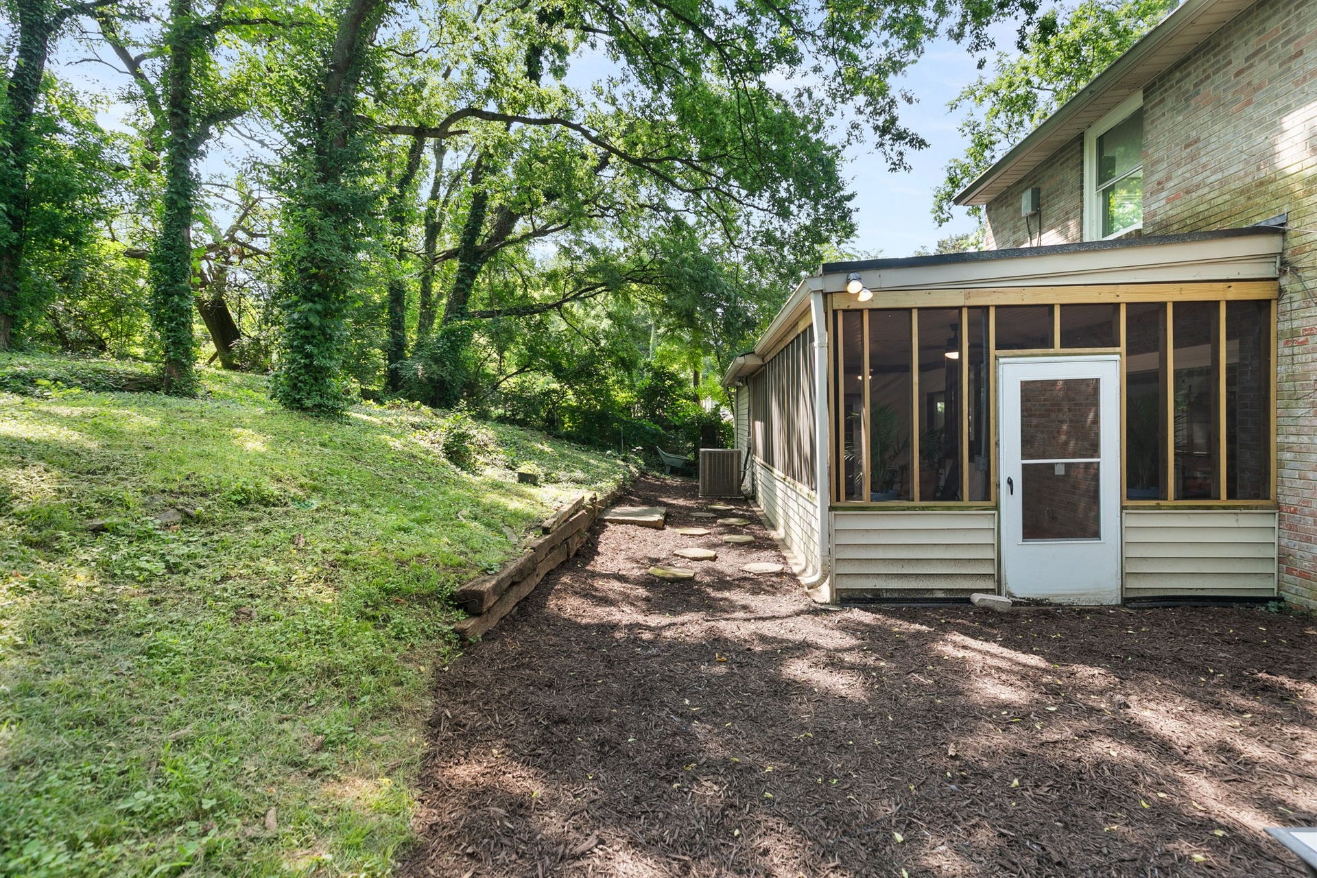 4828 Briarwood Dr, Nashville, TN 37211 4828 Briarwood Dr, Nashville, TN 37211