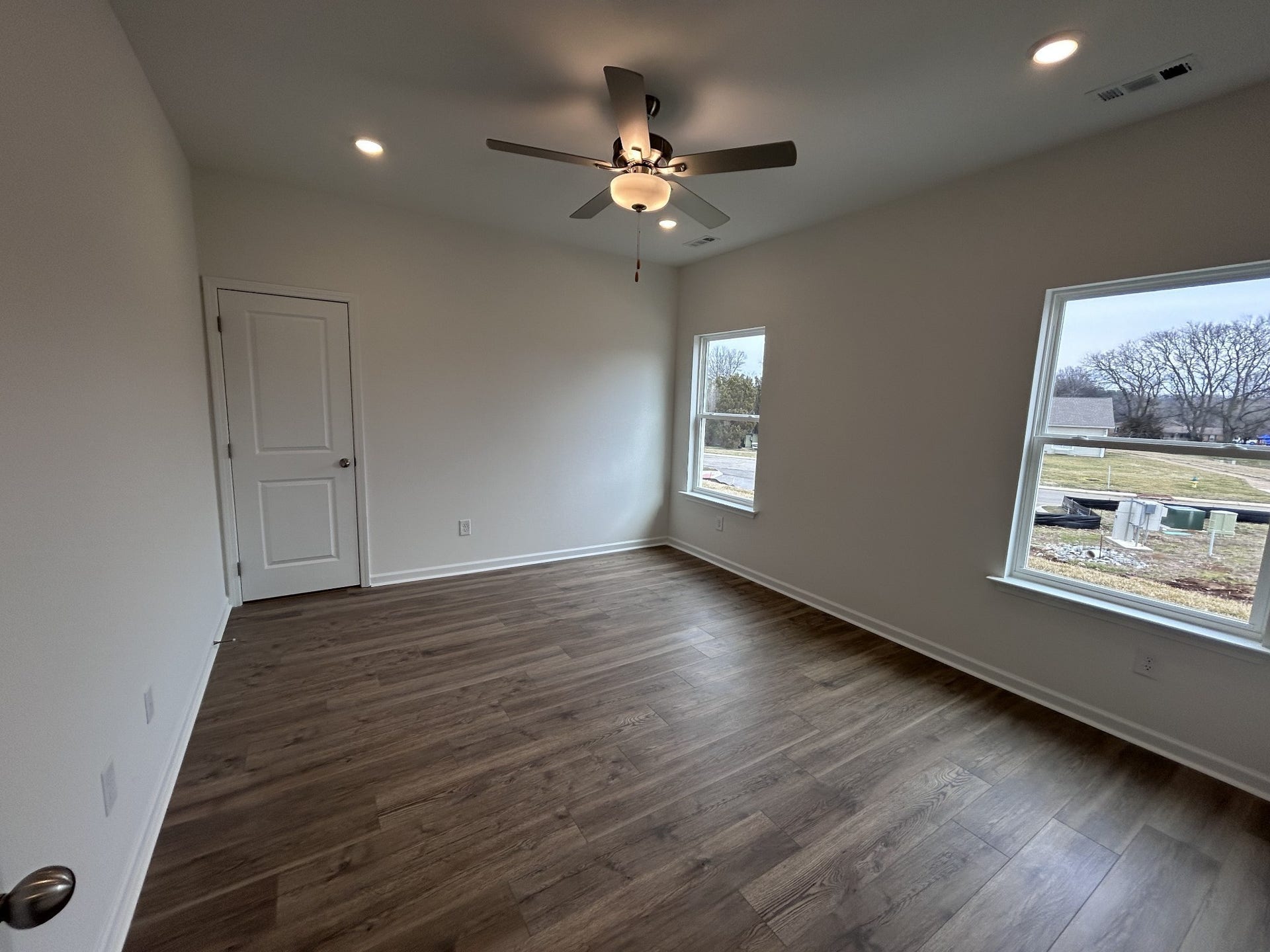 5136 Pace Park Cir, Columbia, TN 38401 These are form a previously completed home and finishes of this home may vary a bit