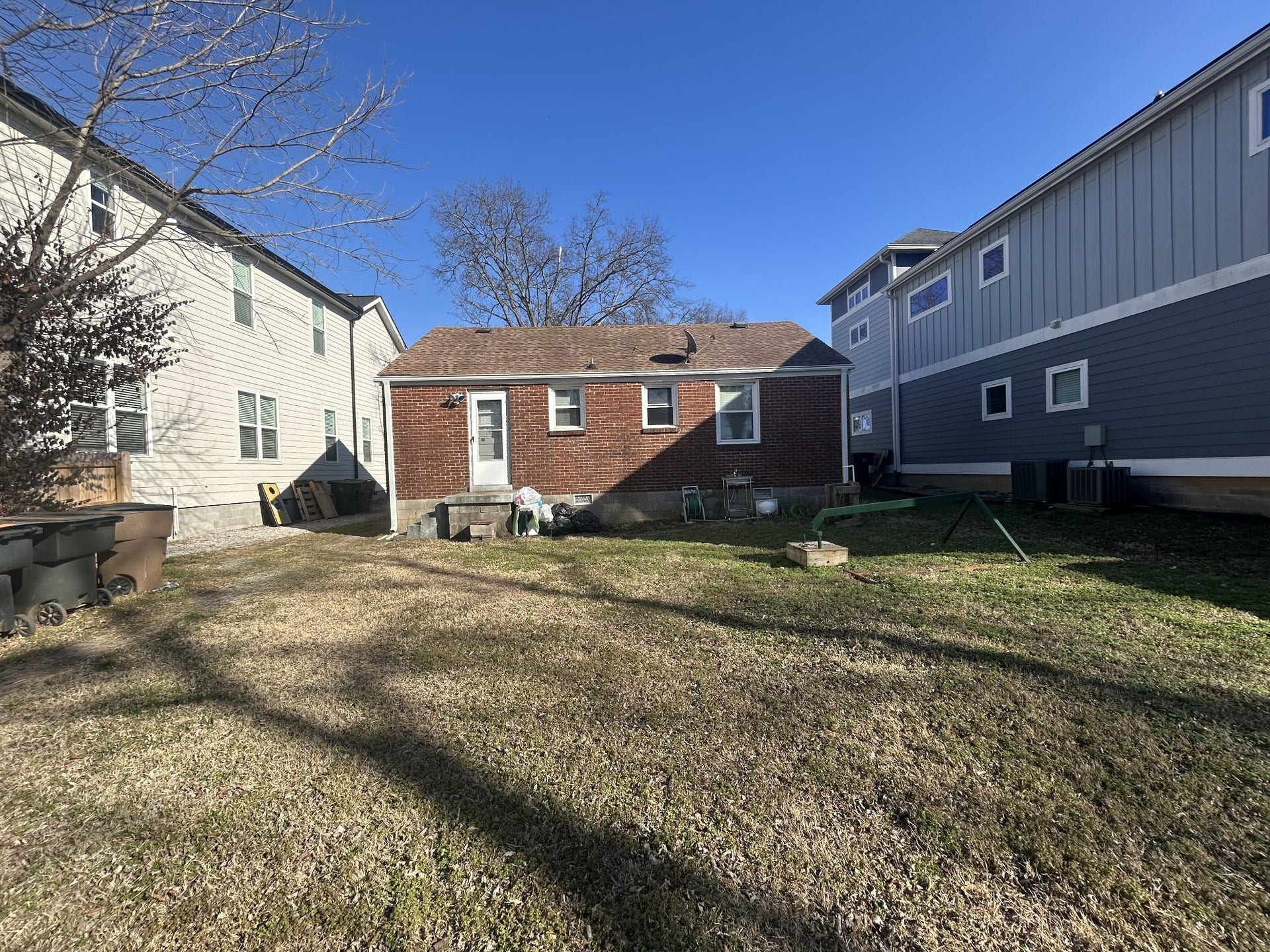621 Eastboro Dr, Nashville, TN 37209 621 Eastboro Dr, Nashville, TN 37209