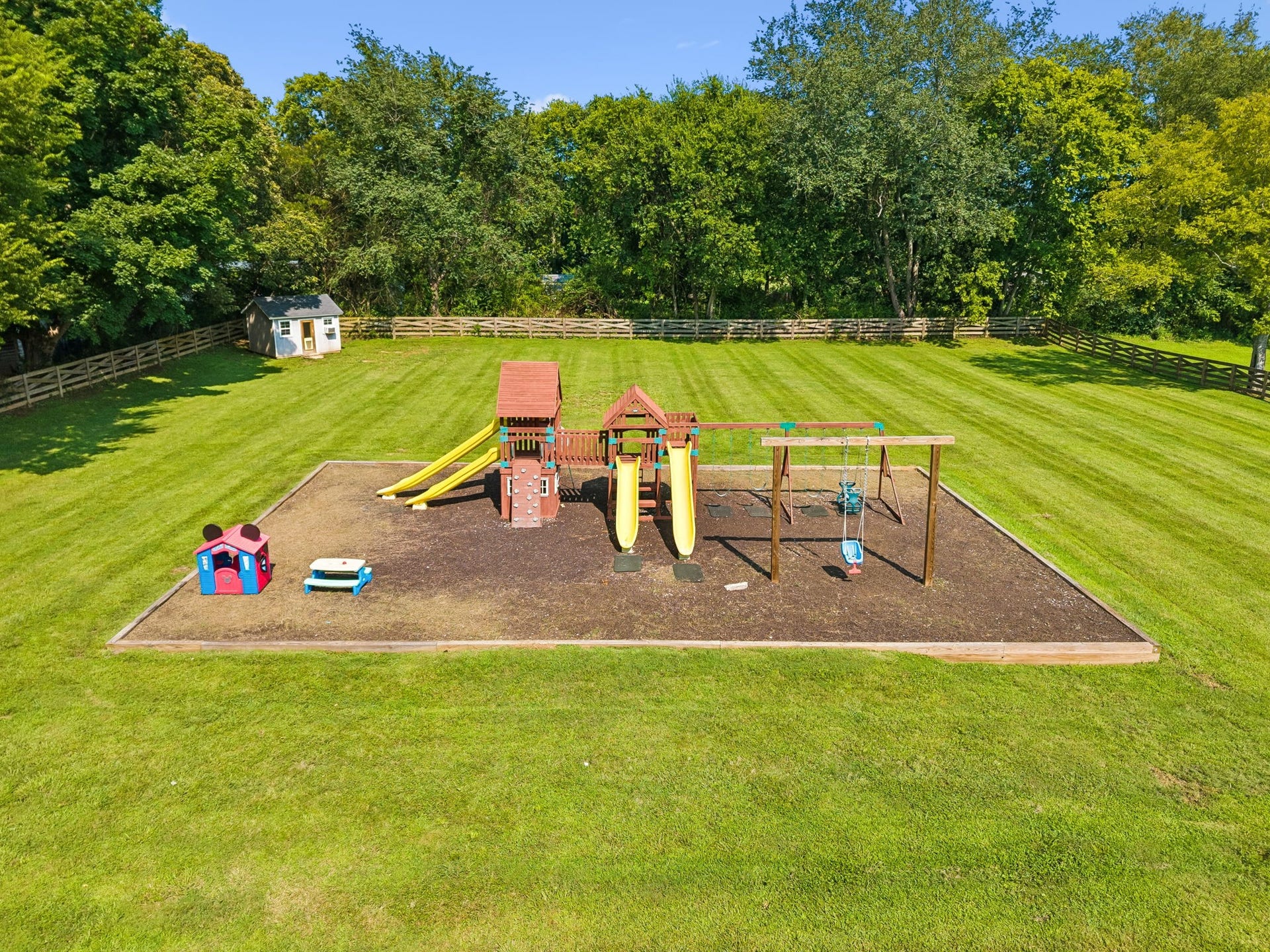 4009 Erwin Rd, Columbia, TN 38401 4009 Erwin Rd, Columbia, TN 38401