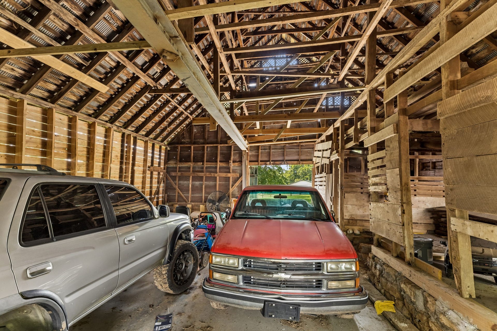 4009 Erwin Rd, Columbia, TN 38401 4009 Erwin Rd, Columbia, TN 38401