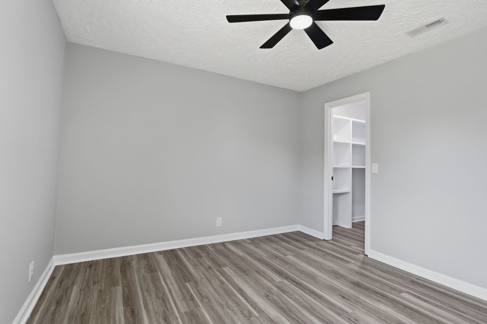 8019 Cooper Dr, Murfreesboro, TN 37129 8019 Cooper Dr, Murfreesboro, TN 37129