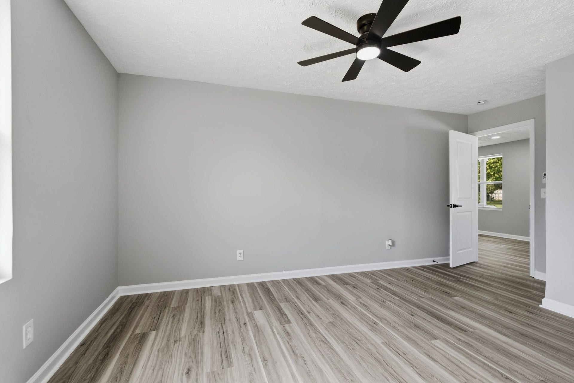 8019 Cooper Dr, Murfreesboro, TN 37129 8019 Cooper Dr, Murfreesboro, TN 37129