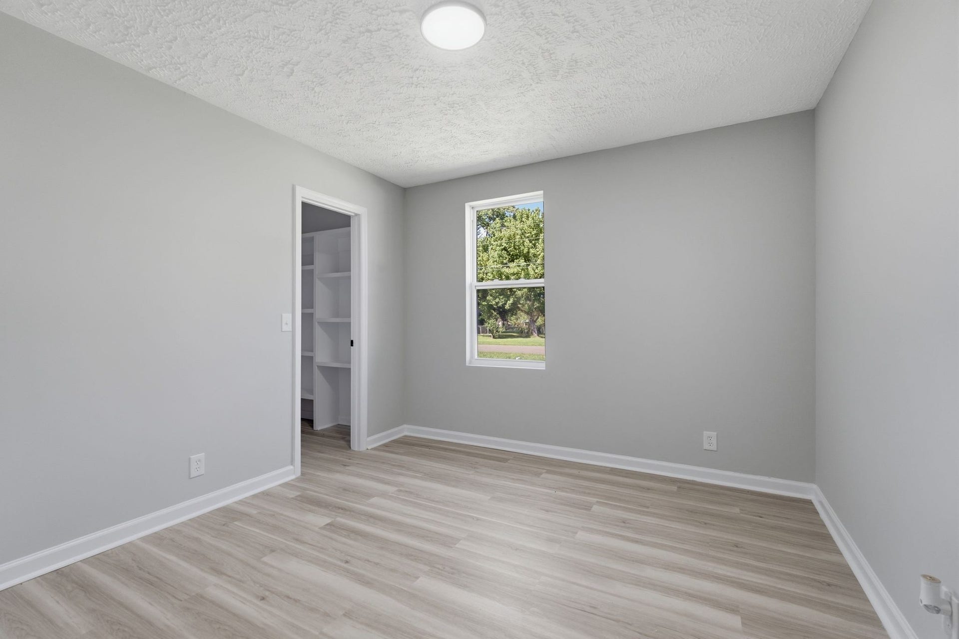 8019 Cooper Dr, Murfreesboro, TN 37129 8019 Cooper Dr, Murfreesboro, TN 37129