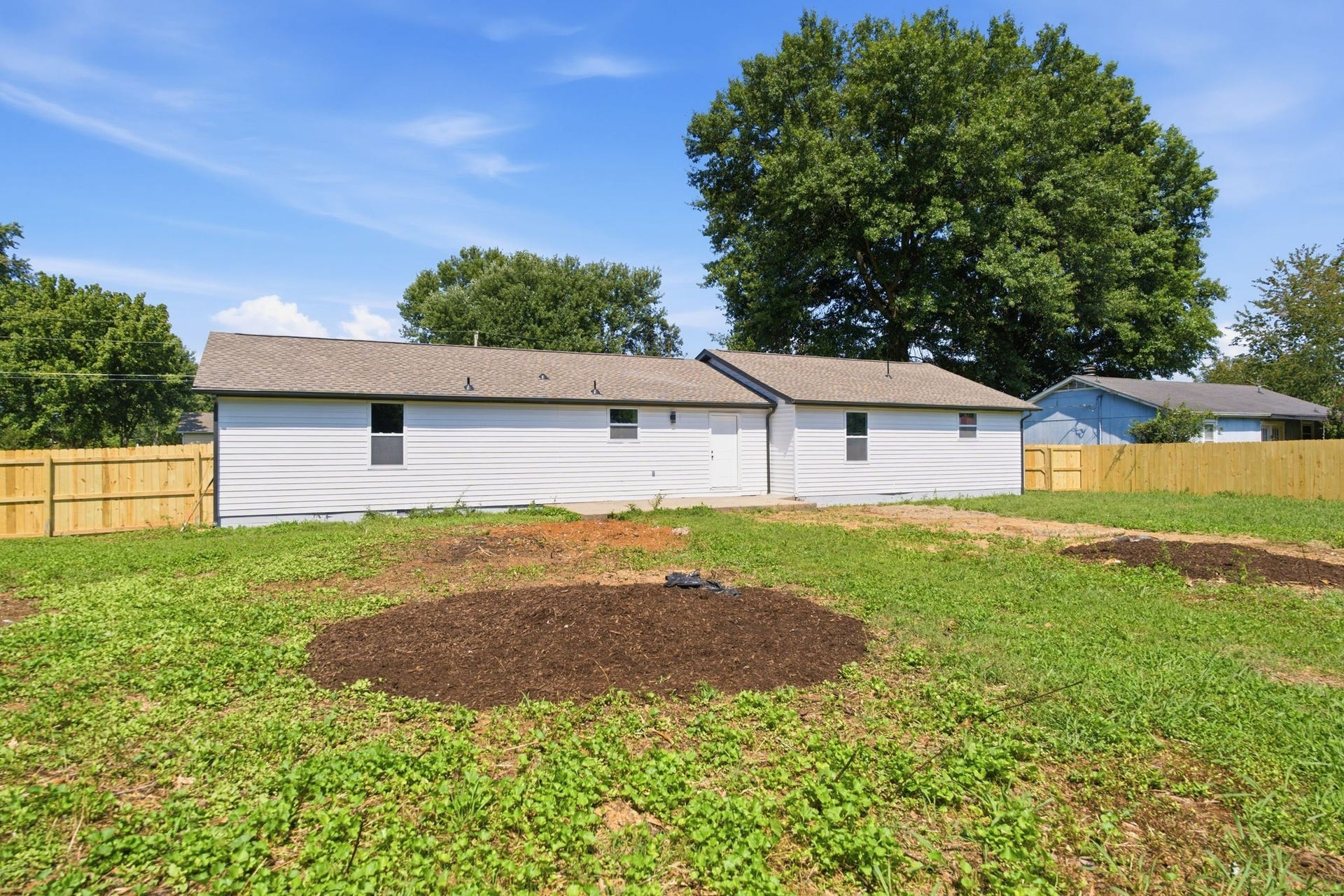 8019 Cooper Dr, Murfreesboro, TN 37129 8019 Cooper Dr, Murfreesboro, TN 37129
