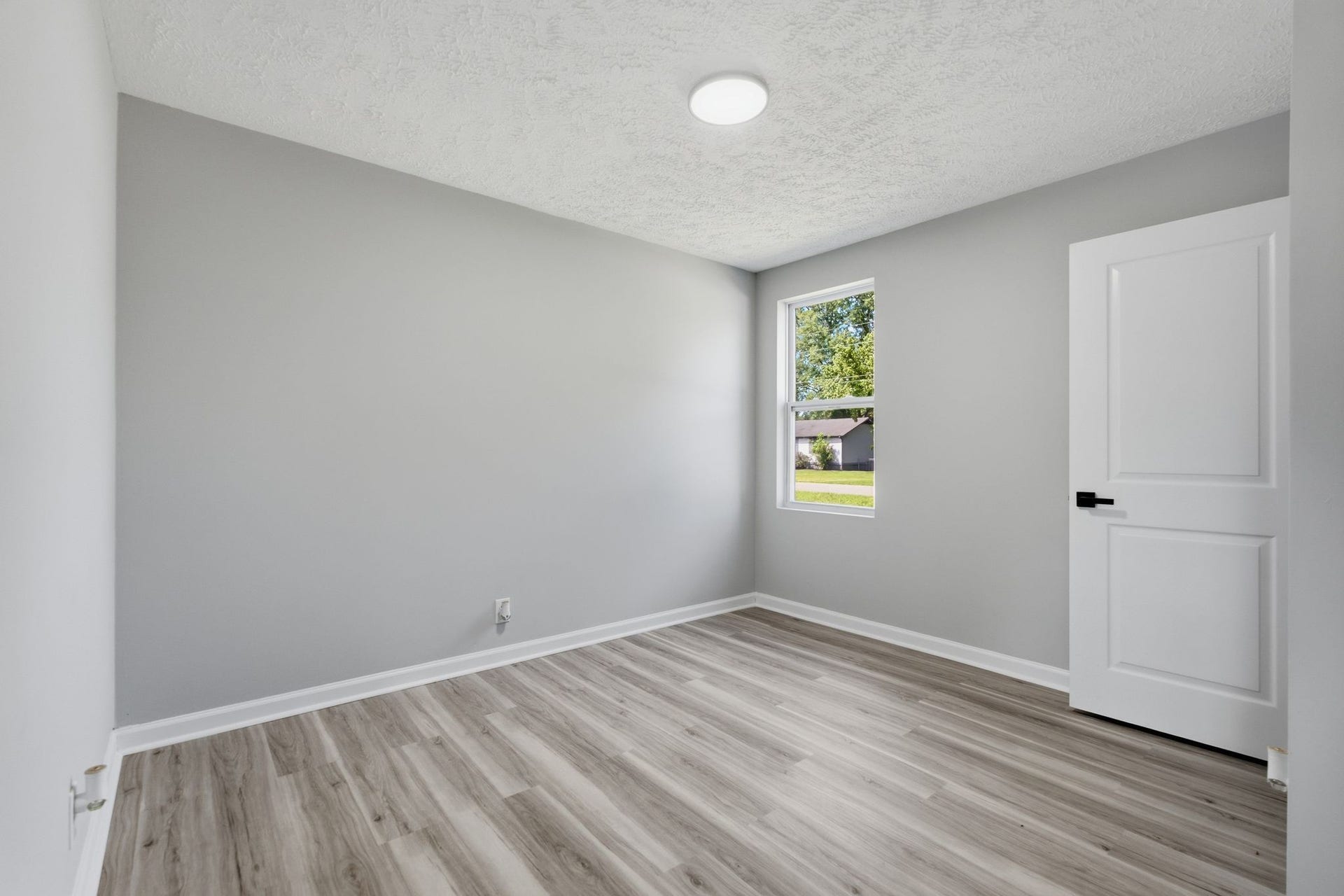 8019 Cooper Dr, Murfreesboro, TN 37129 8019 Cooper Dr, Murfreesboro, TN 37129