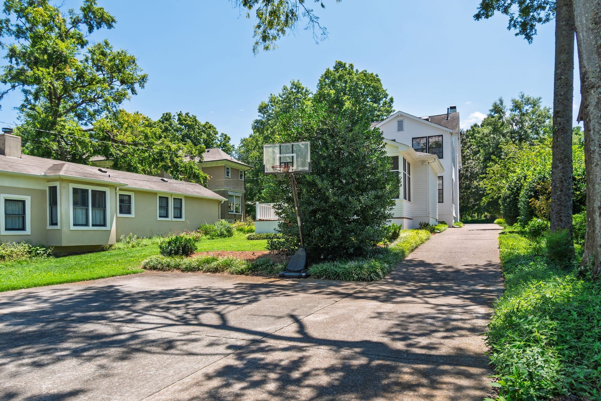 3712 Central Ave, Nashville, TN 37205 3712 Central Ave, Nashville, TN 37205