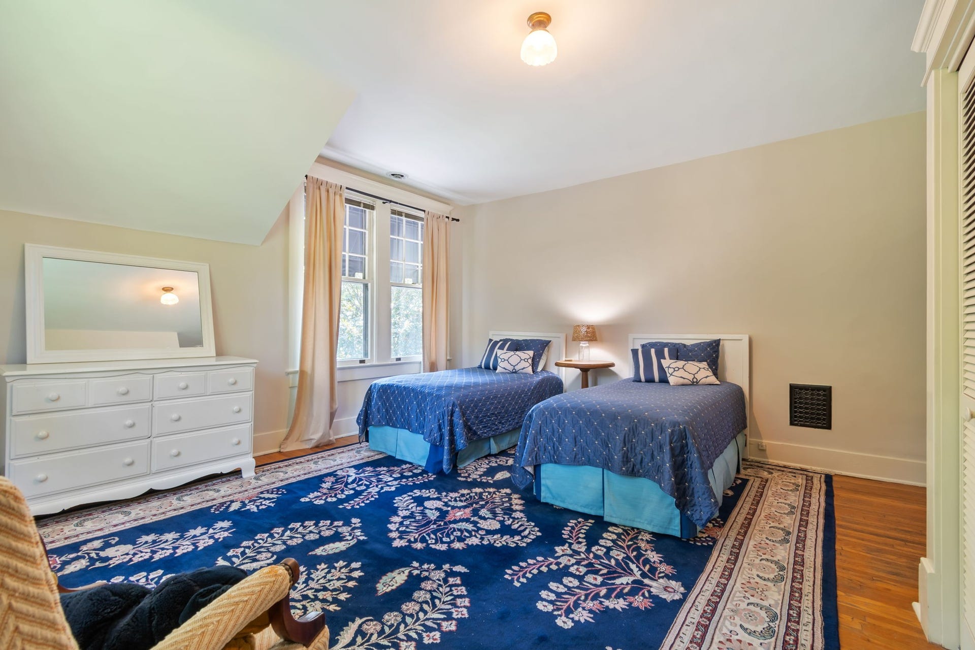 3712 Central Ave, Nashville, TN 37205 3712 Central Ave, Nashville, TN 37205