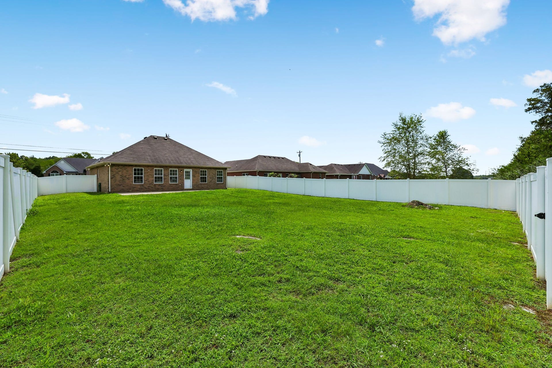 2029 Barretts Ridge Dr, Murfreesboro, TN 37130 2029 Barretts Ridge Dr, Murfreesboro, TN 37130