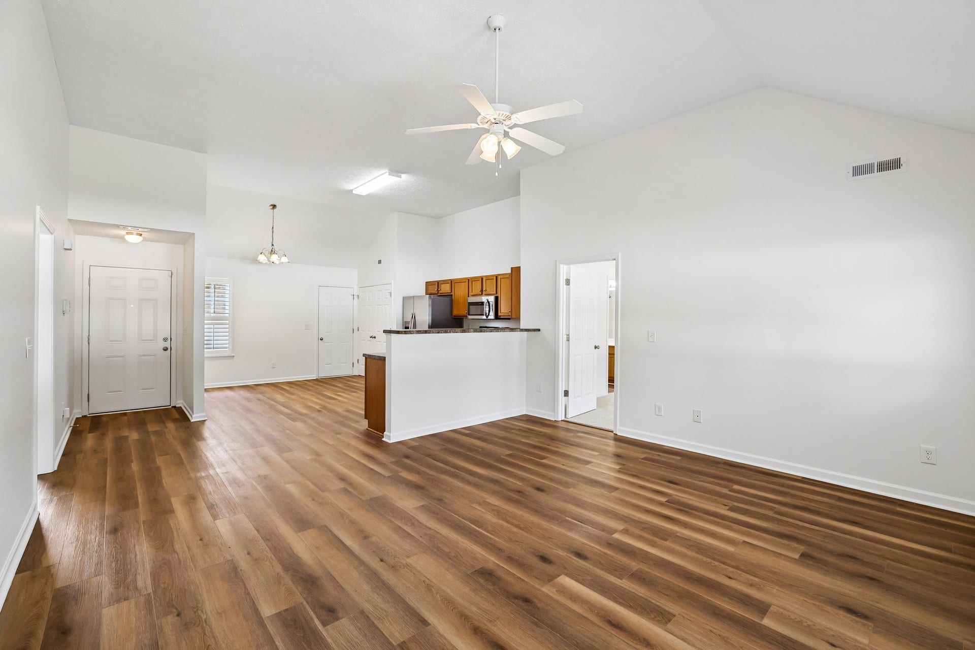2029 Barretts Ridge Dr, Murfreesboro, TN 37130 2029 Barretts Ridge Dr, Murfreesboro, TN 37130