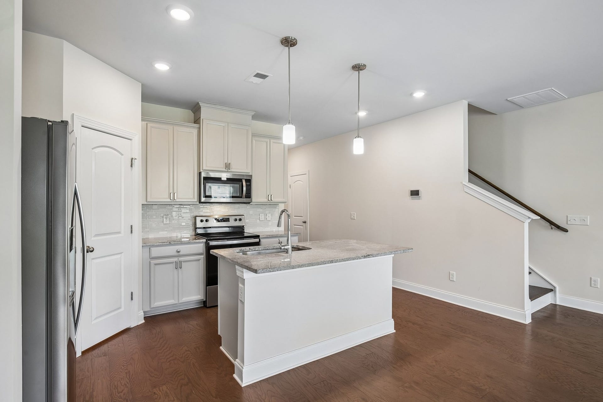 427 Palmetto Dr, Columbia, TN 38401 427 Palmetto Dr, Columbia, TN 38401