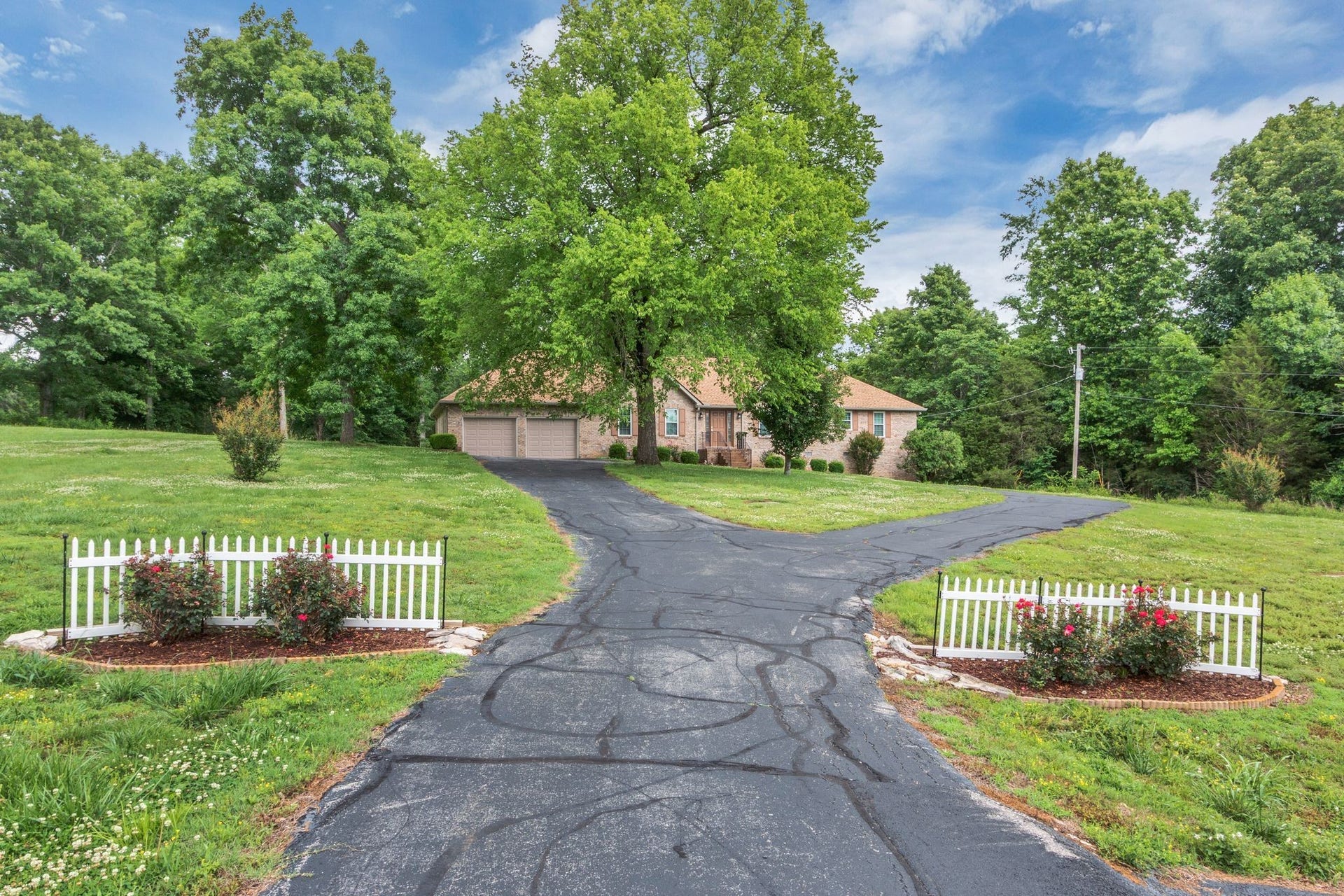2417 Sowell Mill Pike, Columbia, TN 38401 Beautiful property boasting mature trees and landscape