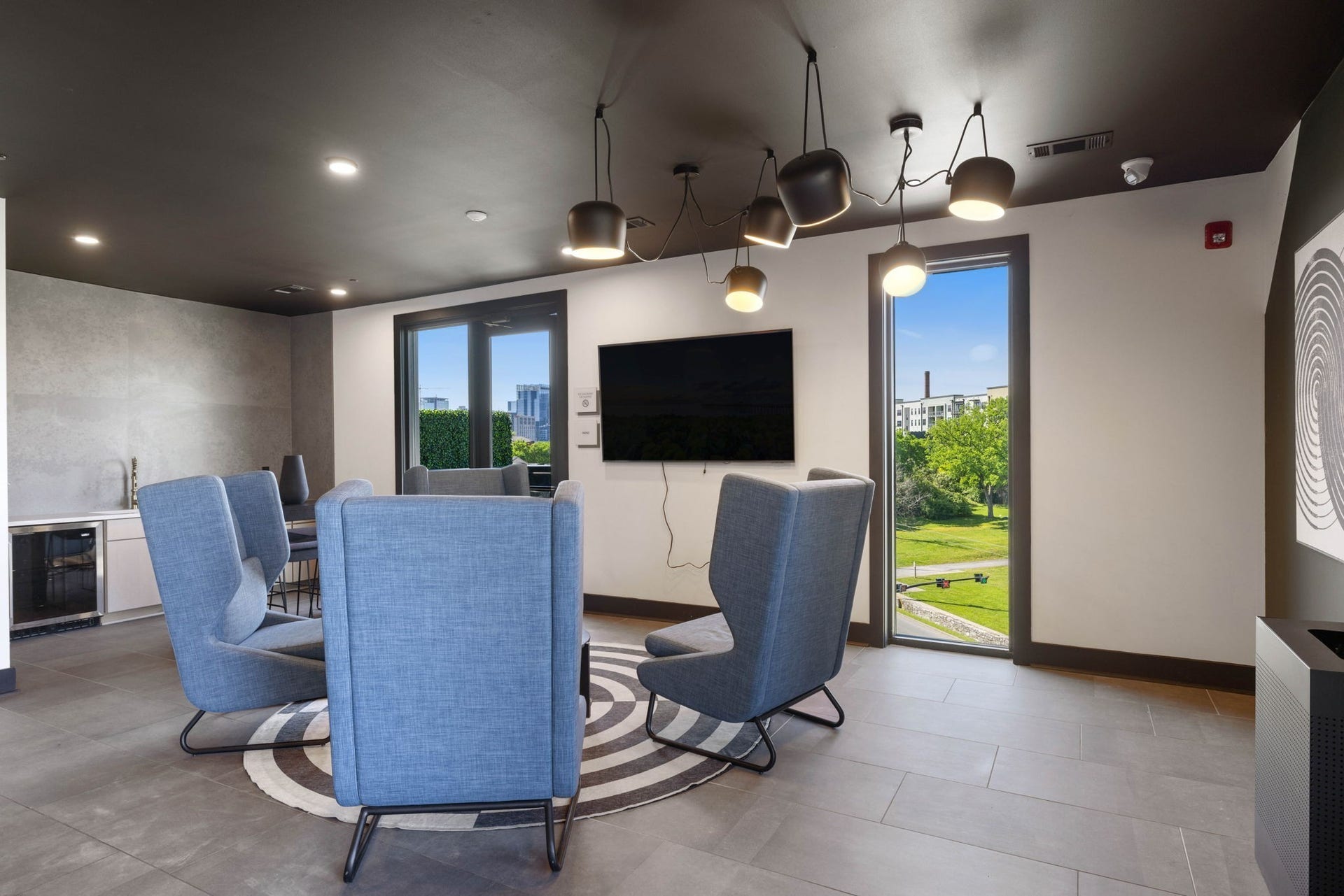 65 Lindsley Ave, #412, Nashville, TN 37210 Roof top lounge