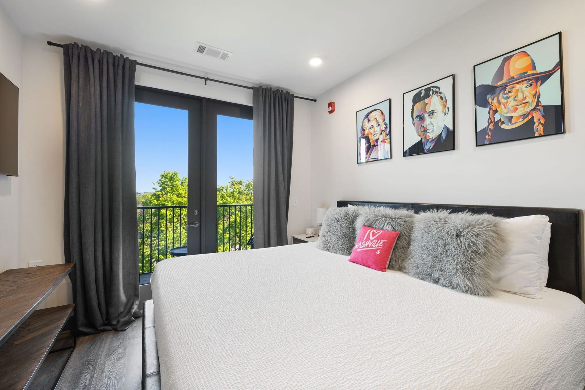 65 Lindsley Ave, #412, Nashville, TN 37210 65 Lindsley Ave, #412, Nashville, TN 37210